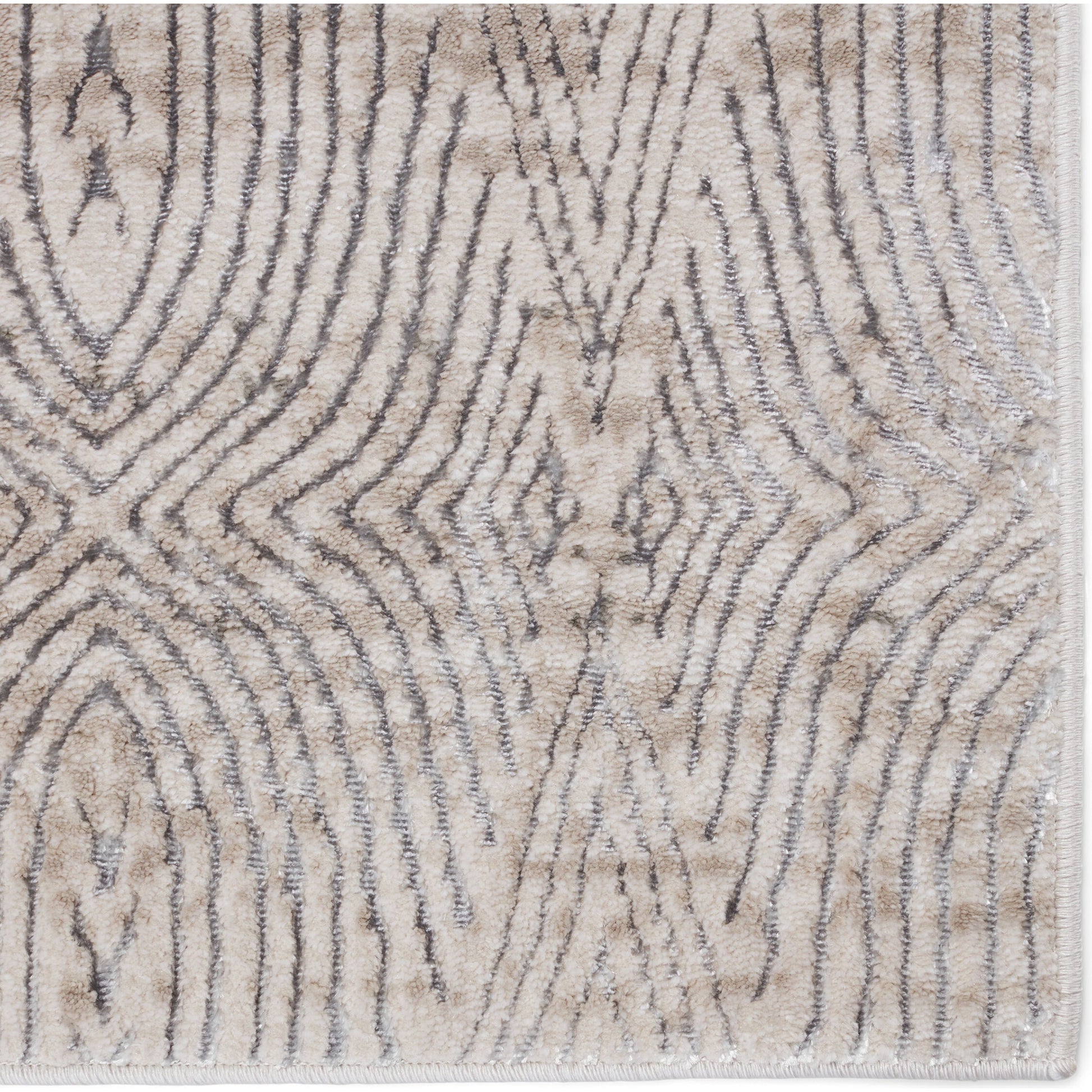 Malilla by Nikki Chu MLI05 Rug by Jaipur Living in cream, gray. Made from 65% polyester 35% polypropylene in a unique style.