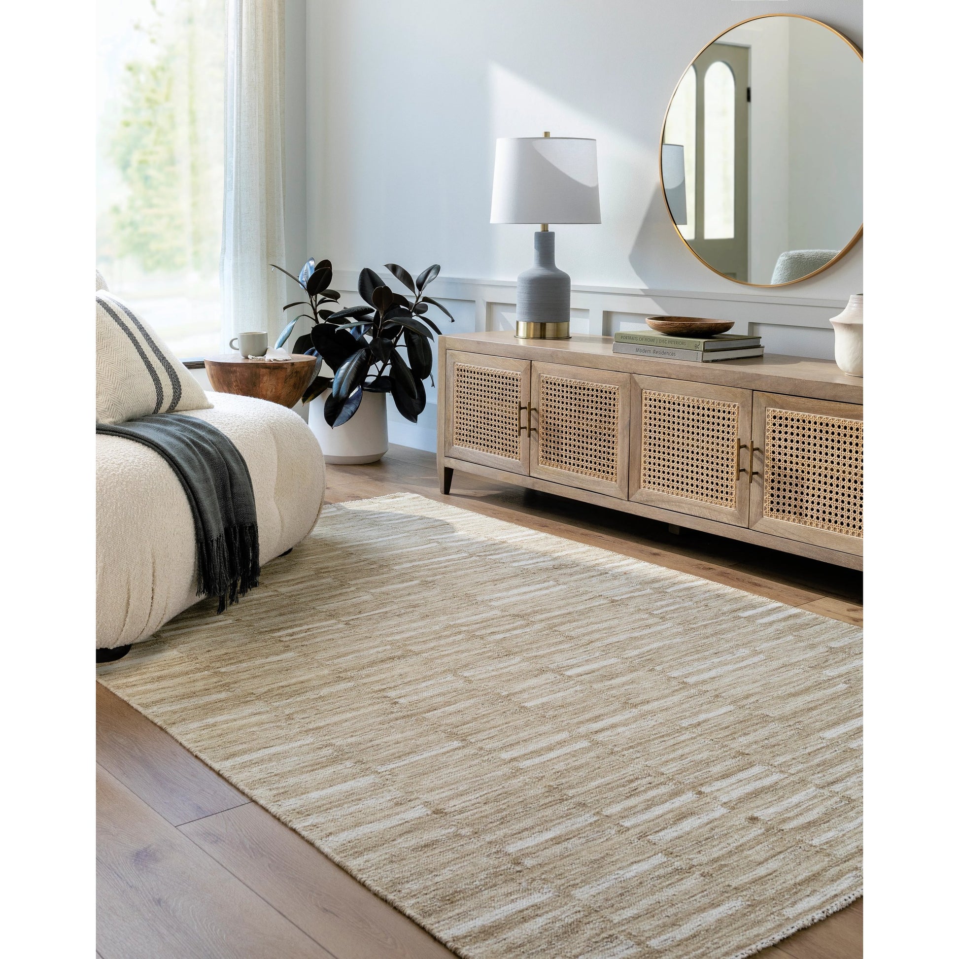 Marseille MLL-2300 Rug by Surya. Made from wool in a unique style.