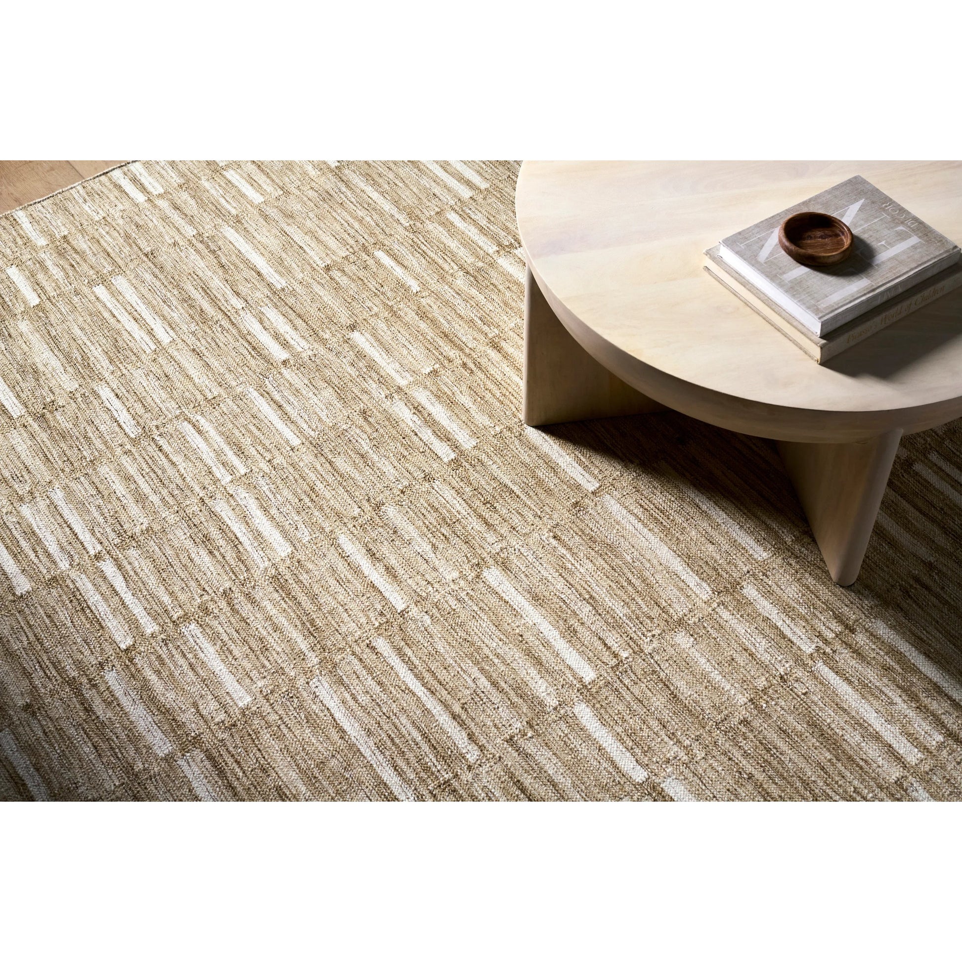 Marseille MLL-2300 Rug by Surya. Made from wool in a unique style.