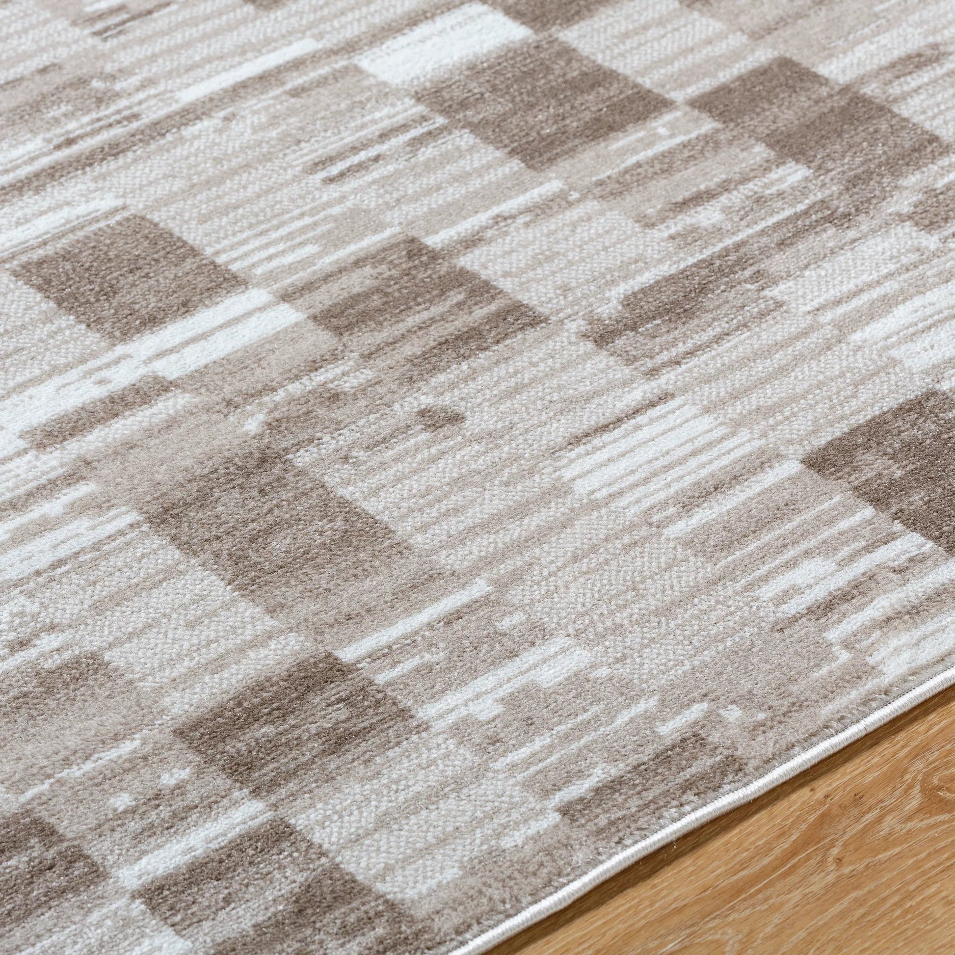 Monte Carlo Rug - 536008 by Livabliss. Made from polypropylene in a unique style.