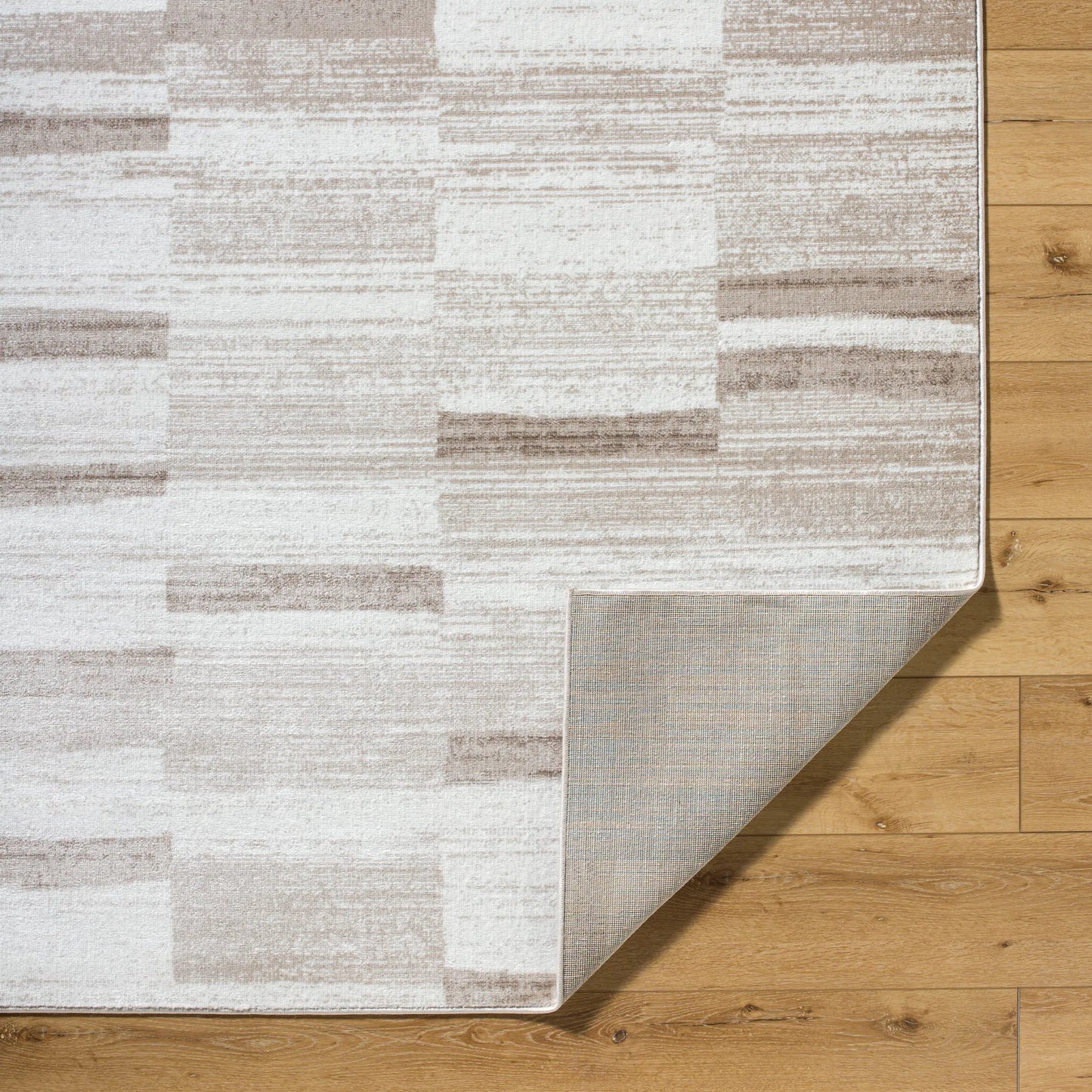 007 SI-2168669,SI-2168670,SI-2168671 | Closeup | Monte Carlo Rug - 536014 by Livabliss. Made from polypropylene in a unique style.