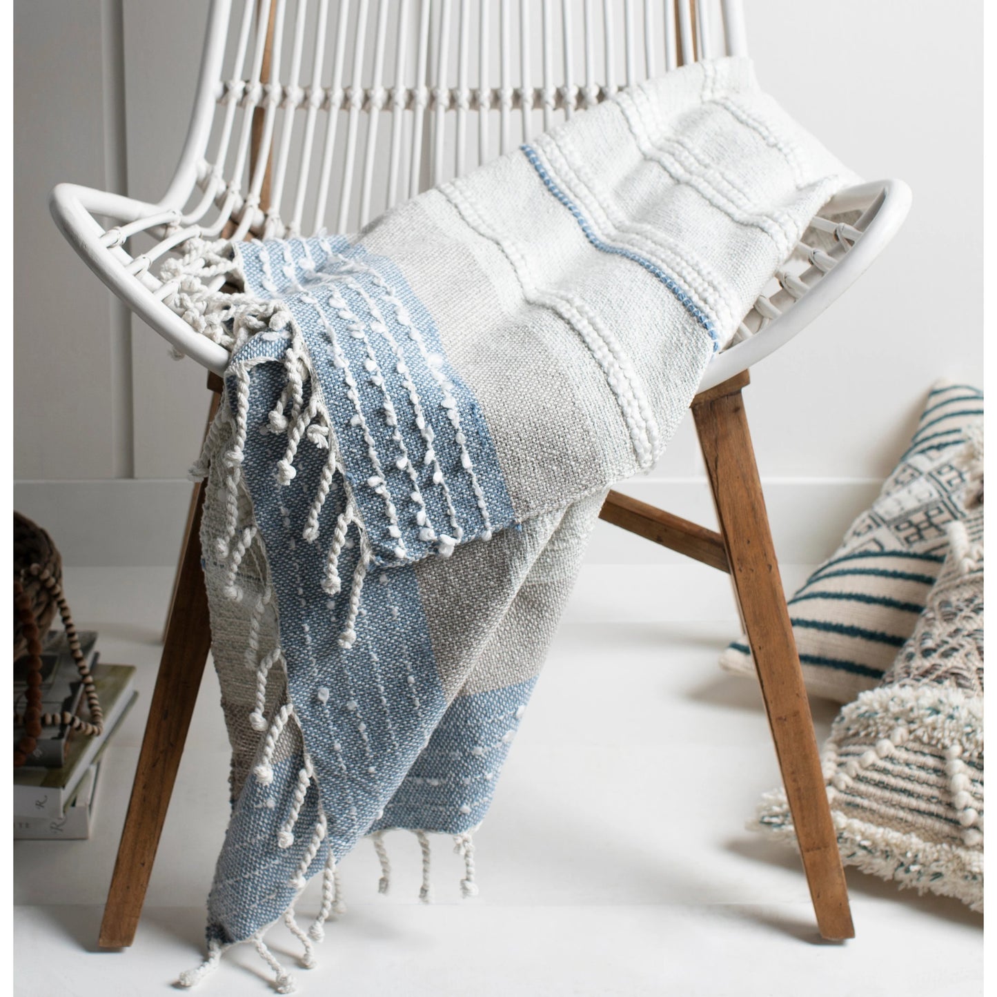 001 SR-756589 | Lifestyle | Manteo - 10991 by Livabliss in seafoam, light blue, medium gray, white, off-white. Made from 70% cotton, 30% acrylic in a eclectic & global style.