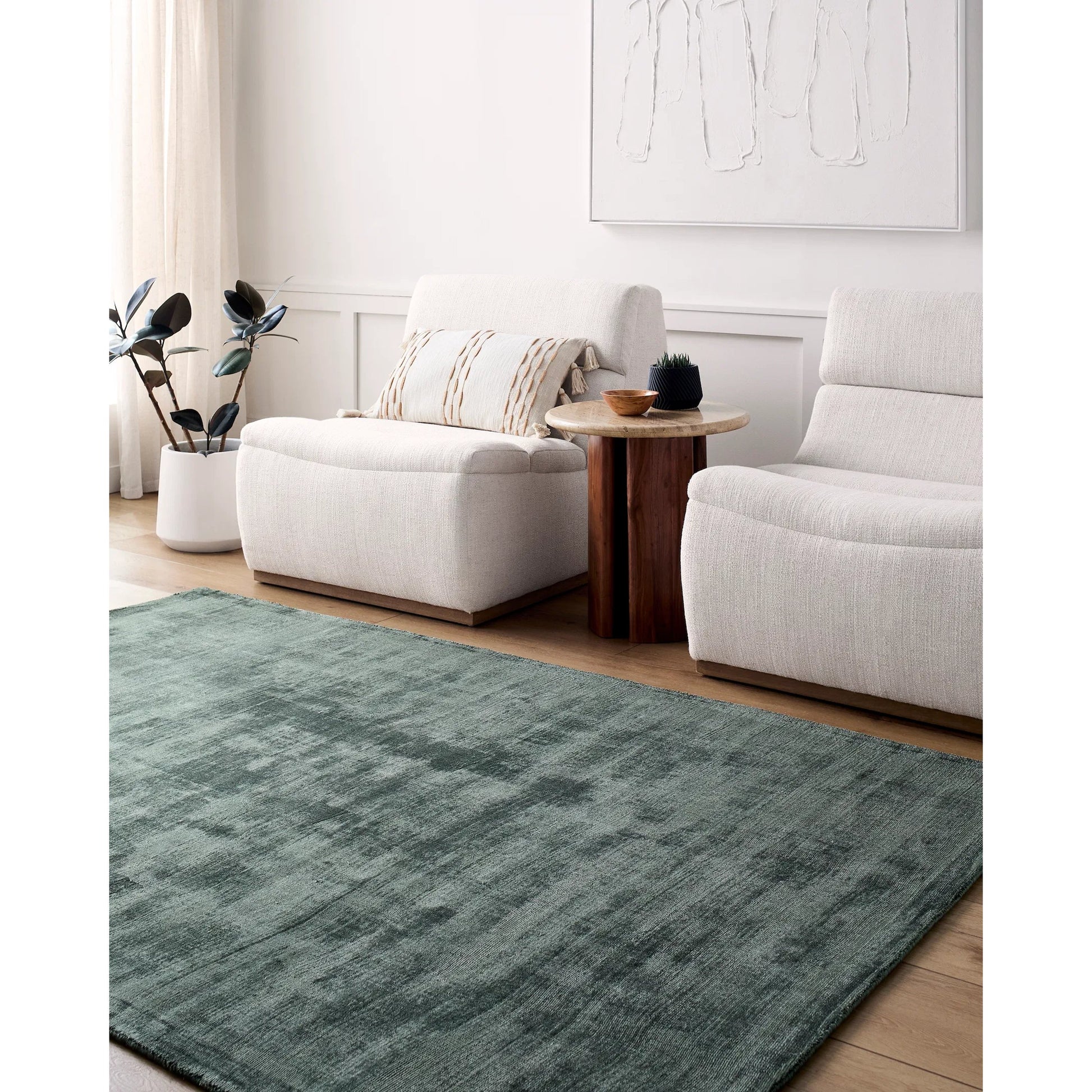 Moreno MNR-2300 Rug by Surya. Made from viscose in a unique style.