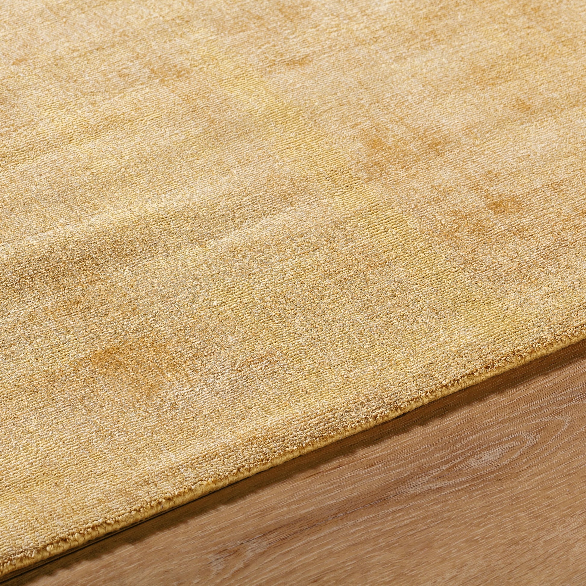 Moreno MNR-2300 Rug by Surya. Made from viscose in a unique style.