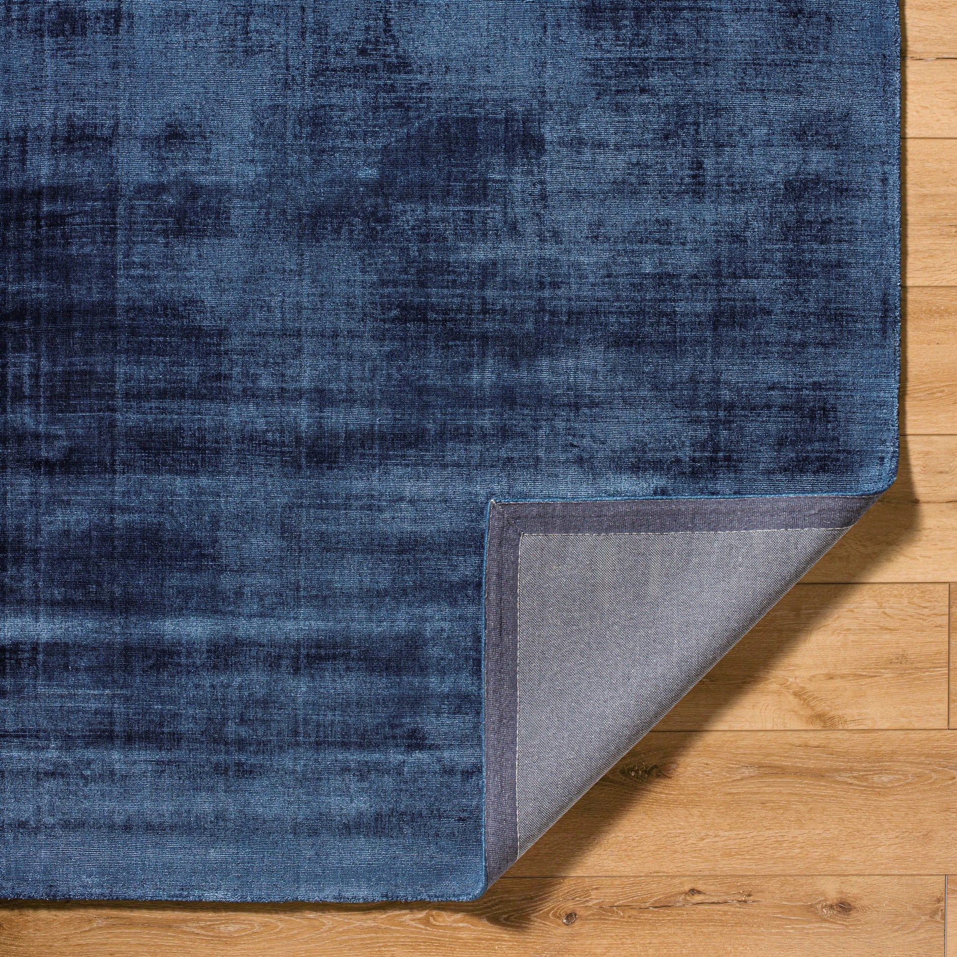 Moreno MNR-2300 Rug by Surya. Made from viscose in a unique style.
