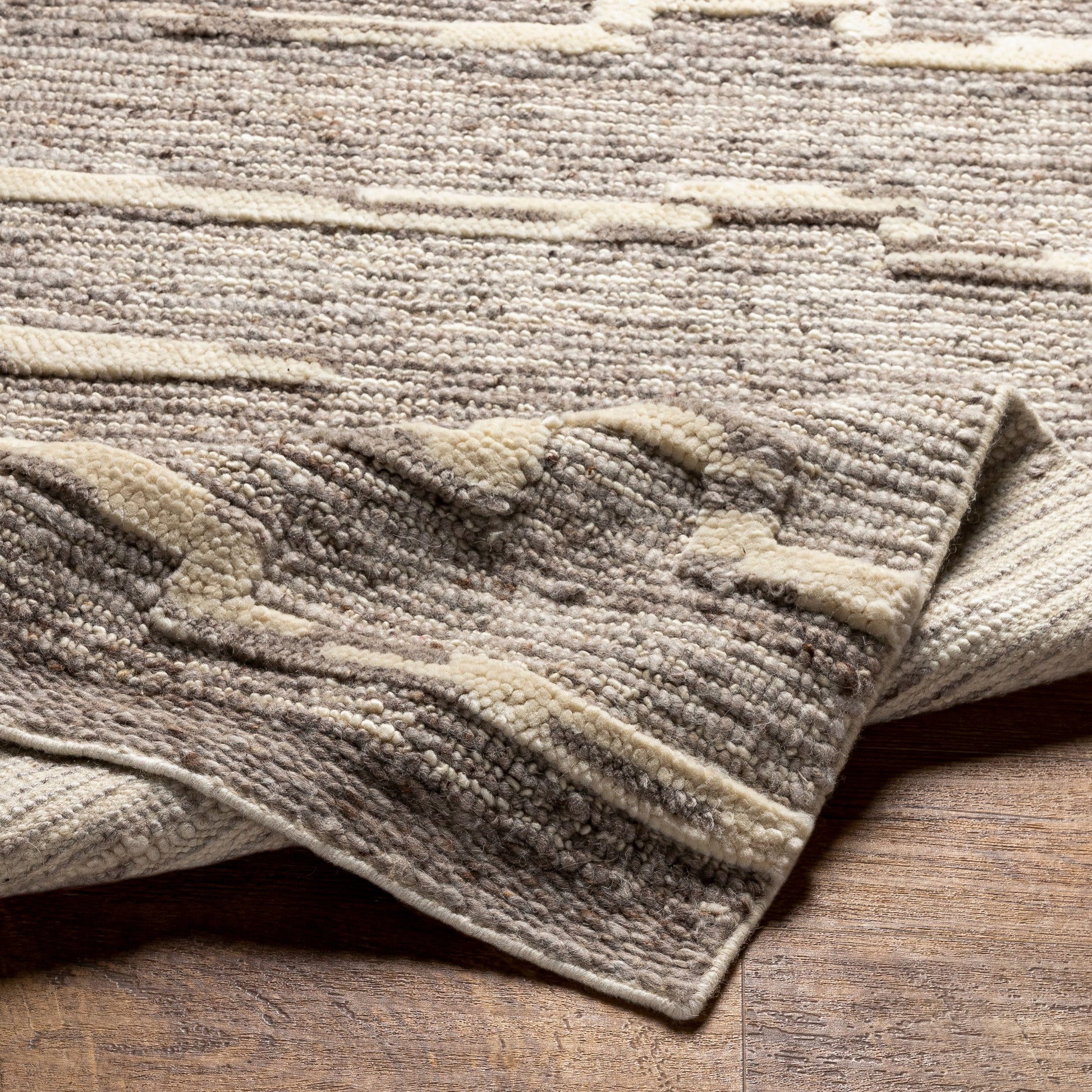 Manisa MNS-2303 Rug by Surya in medium gray, gray, brown, cream. Made from 100% new zealand wool in a unique style.