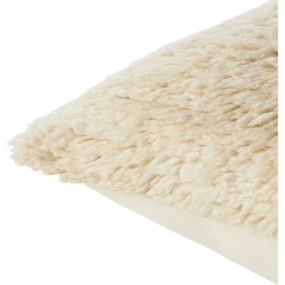 Montane MNT04 Pillow by Jaipur Living. Made from 100% wool in a cottage & farmhouse style.