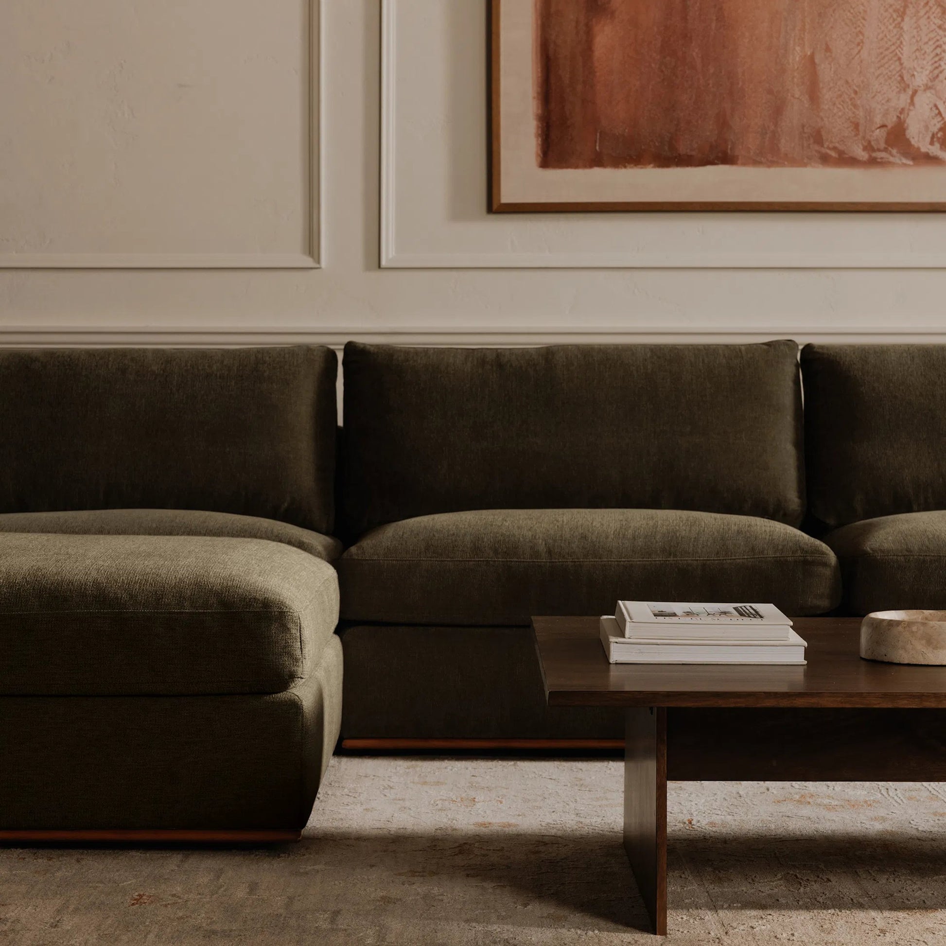 Rue Slipper Chair by Moe's Home Collection in dark green. Made from upholstery: 100% polyester, 70% feather, 30% fiber fill, solid wood, plywood frame in a transitional style.