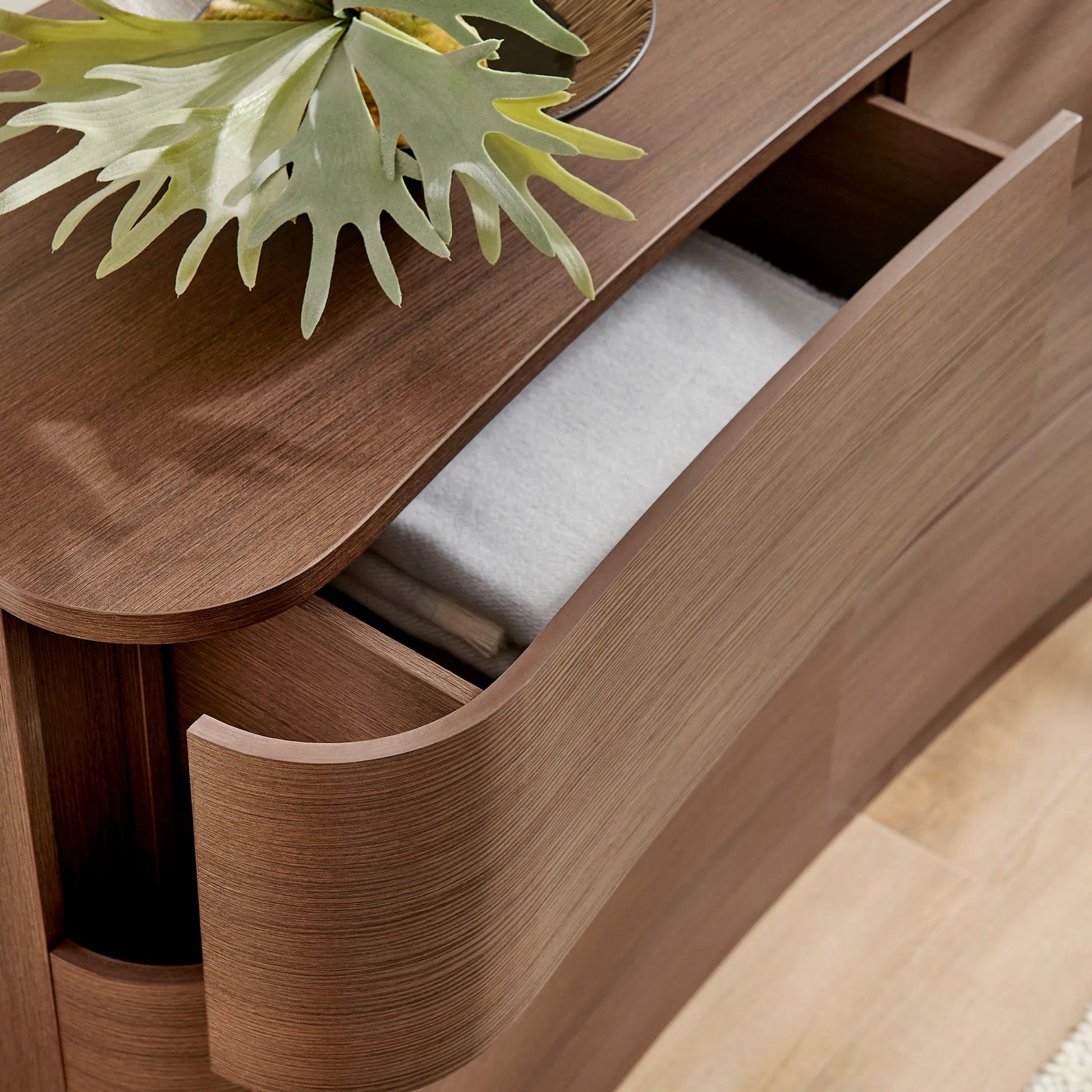 Cheatham 6-Drawer Curved Dresser by Evans & Londeen. Made from unique in a transitional style.