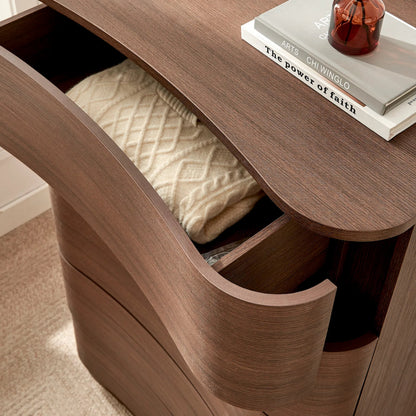 Cheatham 5-Drawer Curved Dresser Chest of Drawers by Evans & Londeen. Made from unique in a transitional style.