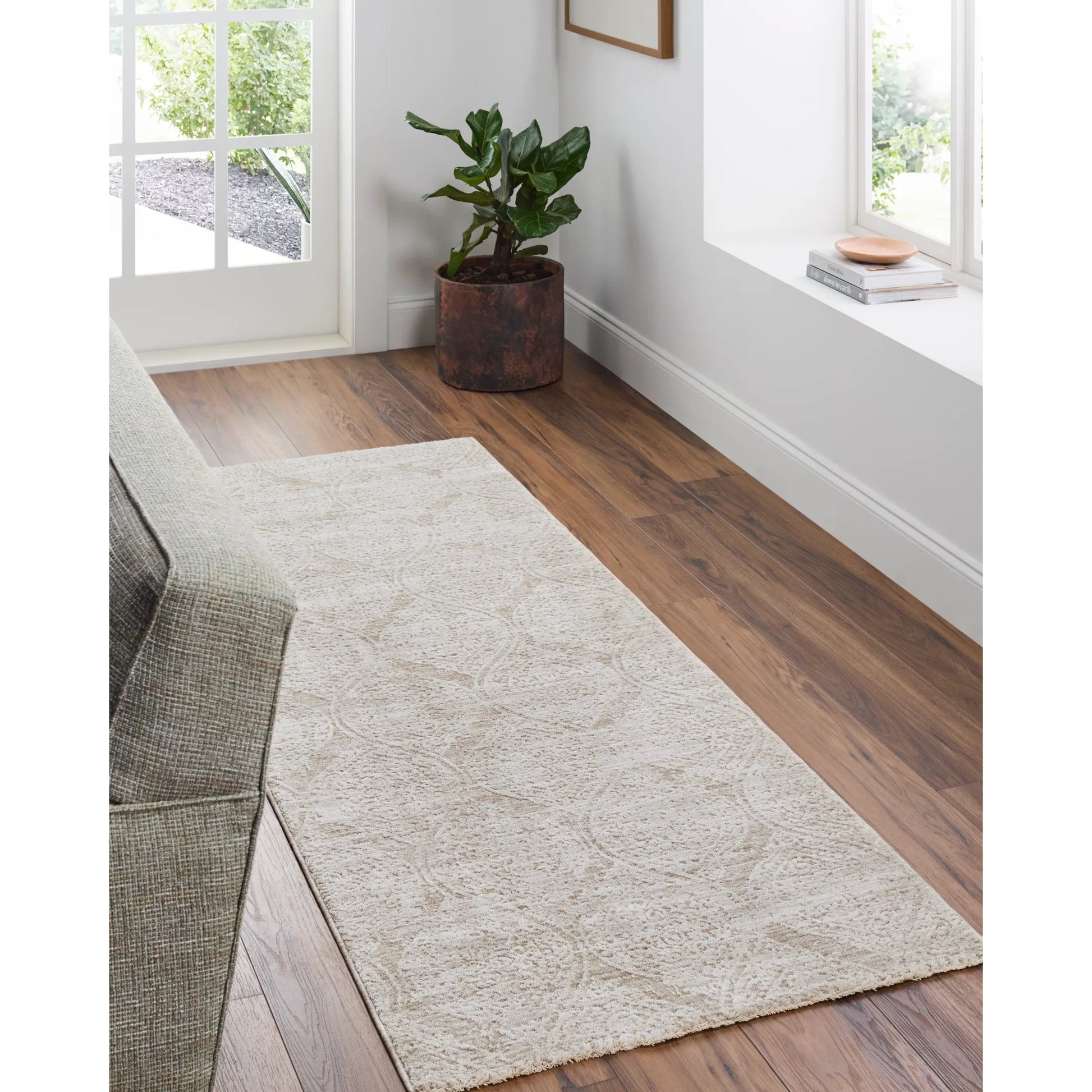 Masterpiece Rug - 537332 by Livabliss. Made from polyester in a unique style.