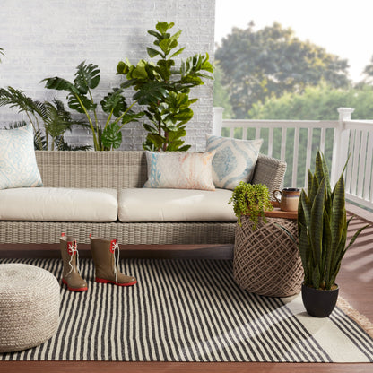 Morro Bay MRB03 Indoor/Outdoor Rug by Jaipur Living. Made from 100% polypropylene in a unique style.
