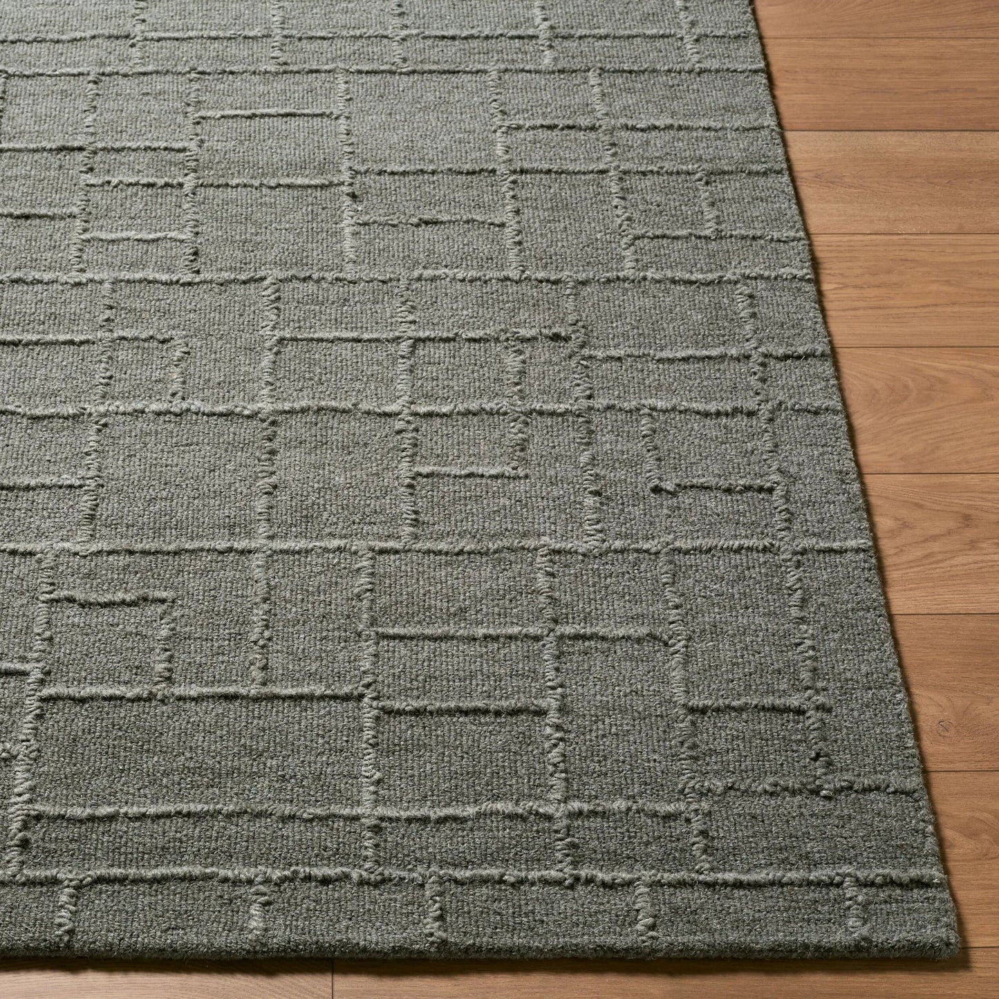 005 SI-2530411,SI-2530412,SI-2530413,SI-2530414 | Closeup | Matterhorn MTH-2301 Rug by Livabliss. Made from wool in a unique style.