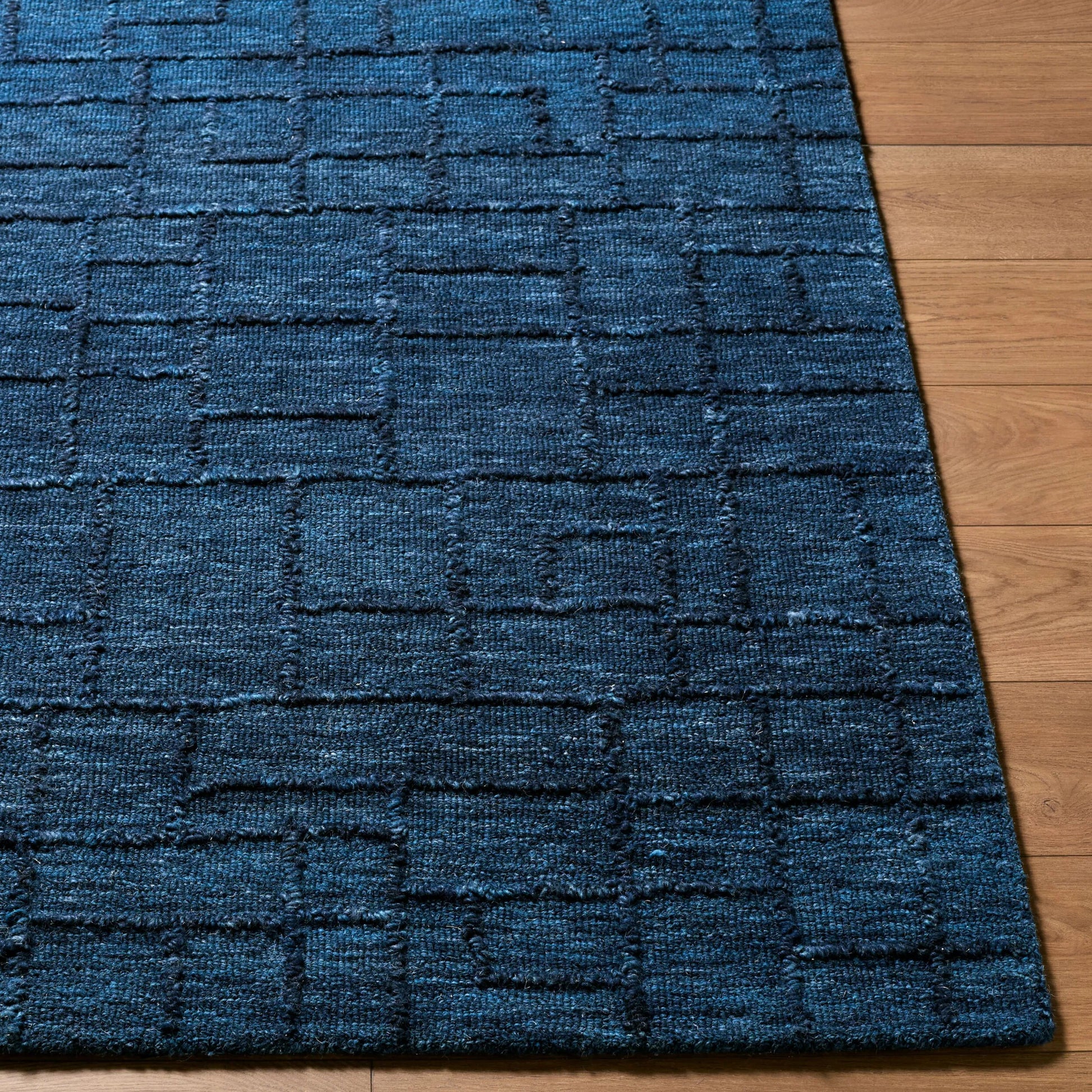 Matterhorn MTH-2301 Rug by Livabliss. Made from wool in a unique style.
