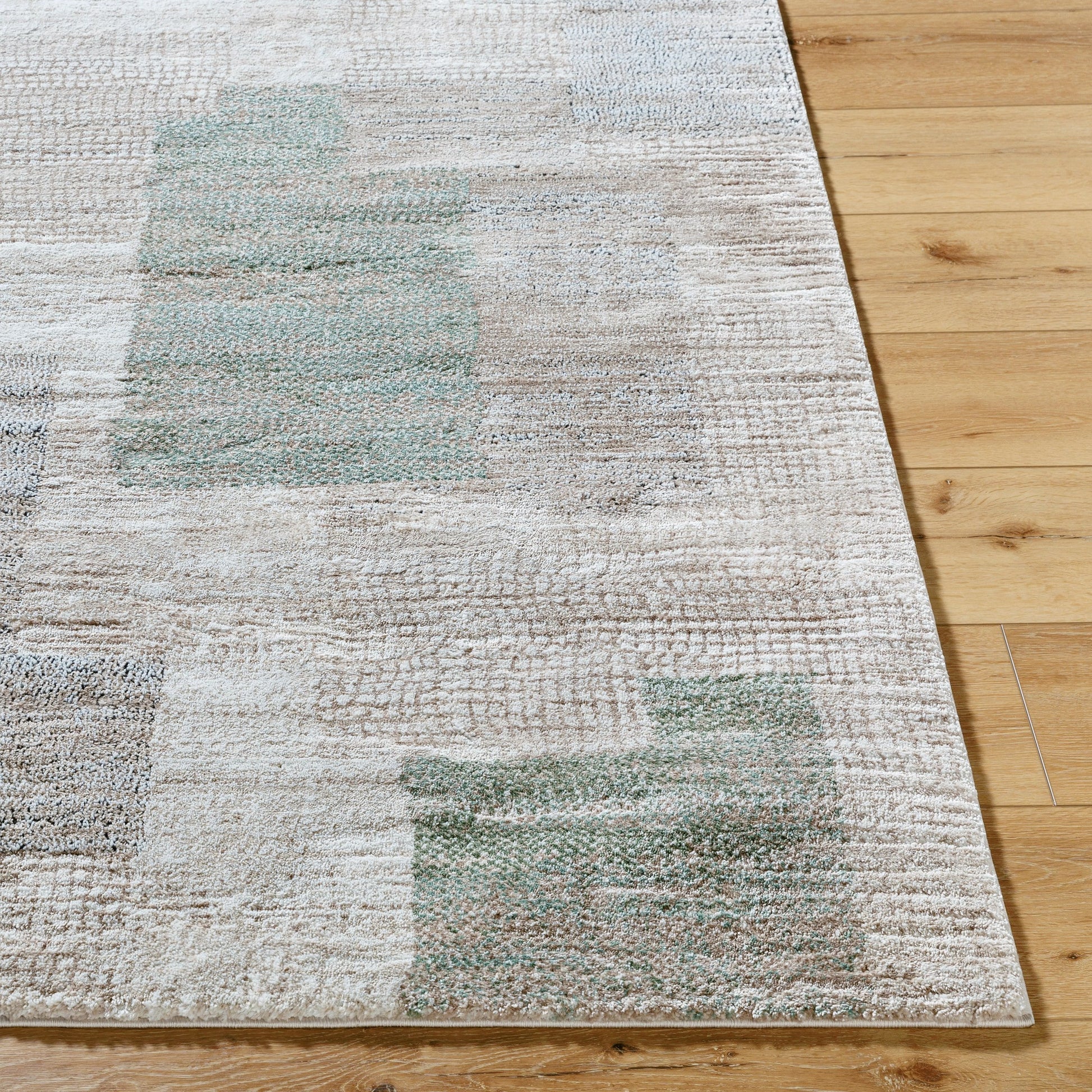 Montana Rug - 536252 by Livabliss. Made from polypropylene, polyester in a unique style.