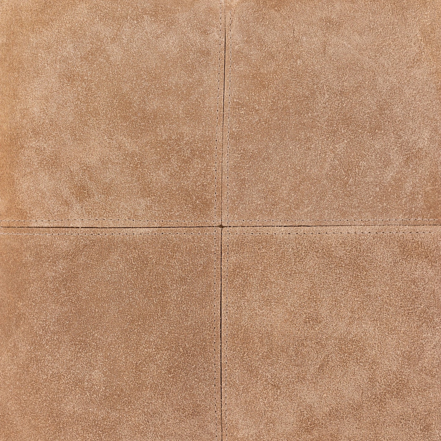 016 SI-1886013,SI-1886014 | Closeup | Manitou - 26885 by Surya. Made from 100% leather, 100% cotton in a traditional style.