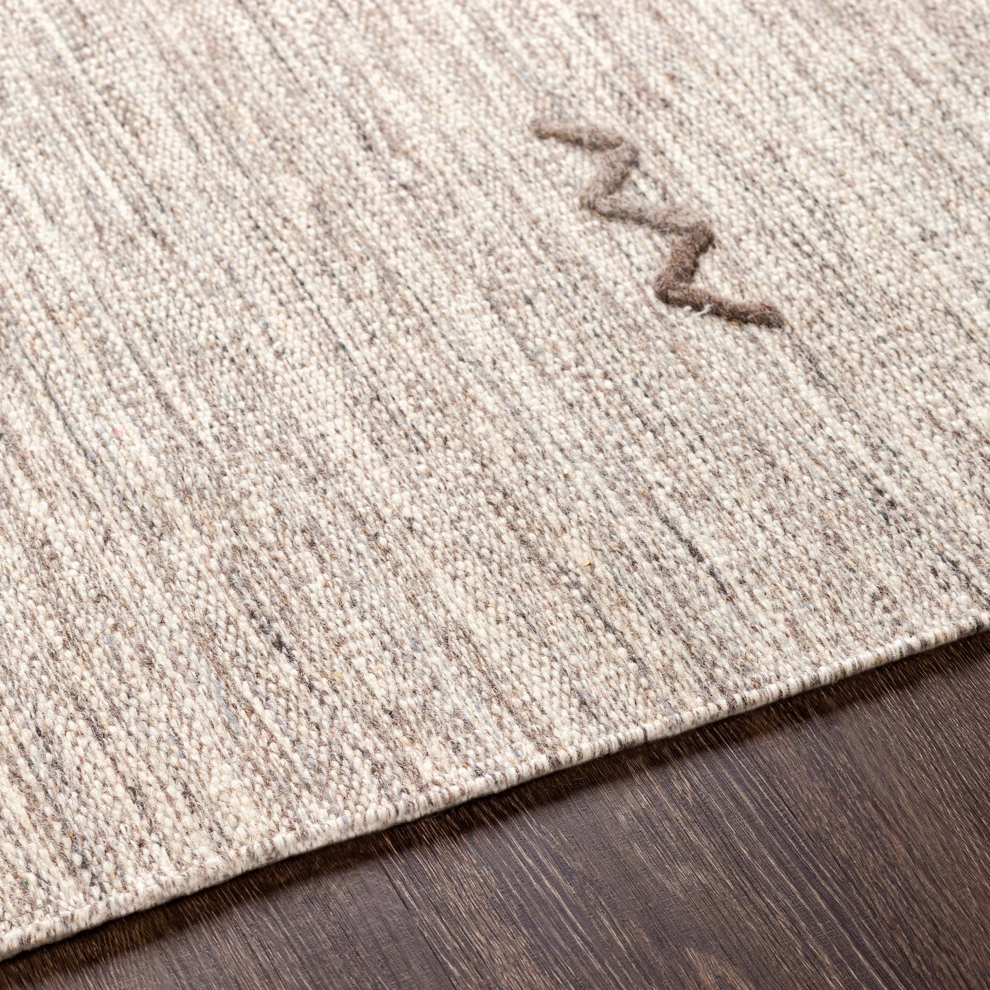 004 64412-22703,64412-22704,64412-22705,64412-22706,64412-22707,64412-26712,64412-26713,64412-26714 | Closeup | Montezuma Rug - 13125 by Livabliss in light gray, light brown. Made from 20% cotton, 80% wool in a unique style.