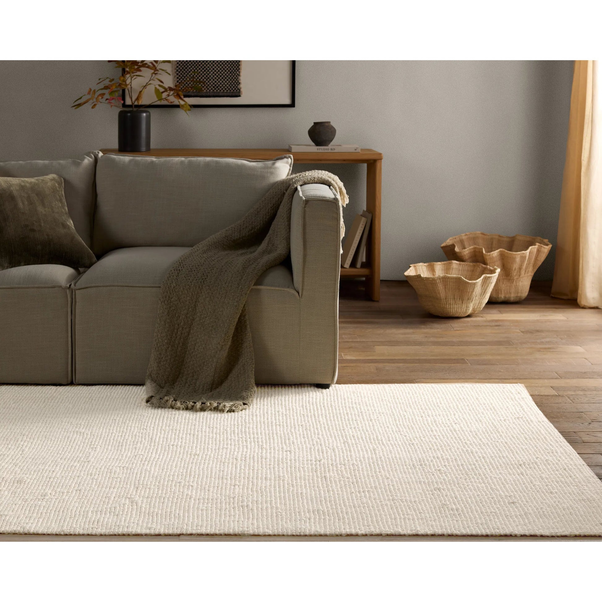 Naturals Tobago NAT44 Rug by Jaipur Living in ivory. Made from 100% jute in a unique style.