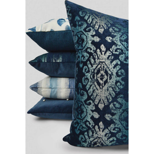 Finchley Pillow by DV Kap Home in blue. Made from 70% polyester, 30% linen in a unique style.