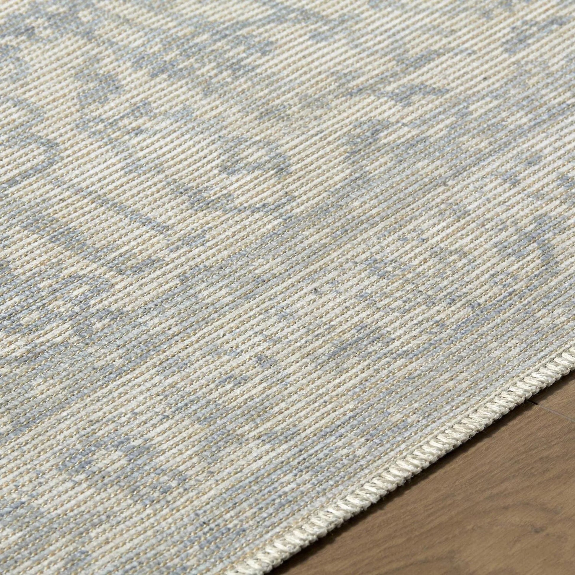 Athiyo NBAT-2302 Rug by Nabela Noor x Livabliss. Made from jute, polyester in a unique style.