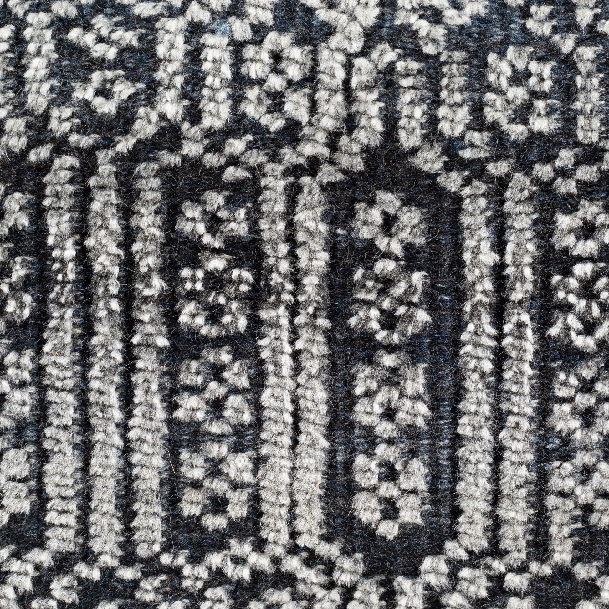 Nobility Pillow - 15086 by Surya. Made from 65% rayon, 28% wool, 7% cotton, 100% cotton in a eclectic & global style.