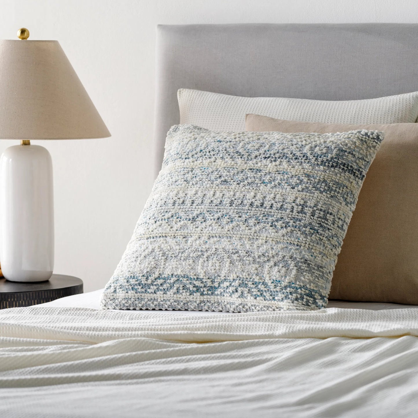 005 SI-1887437,SI-1887438 | Lifestyle | Nobility Pillow - 32641 by Surya in beige, off-white. Made from 60% wool, 20% polyester, 20% viscose, 100% cotton in a eclectic & global style.