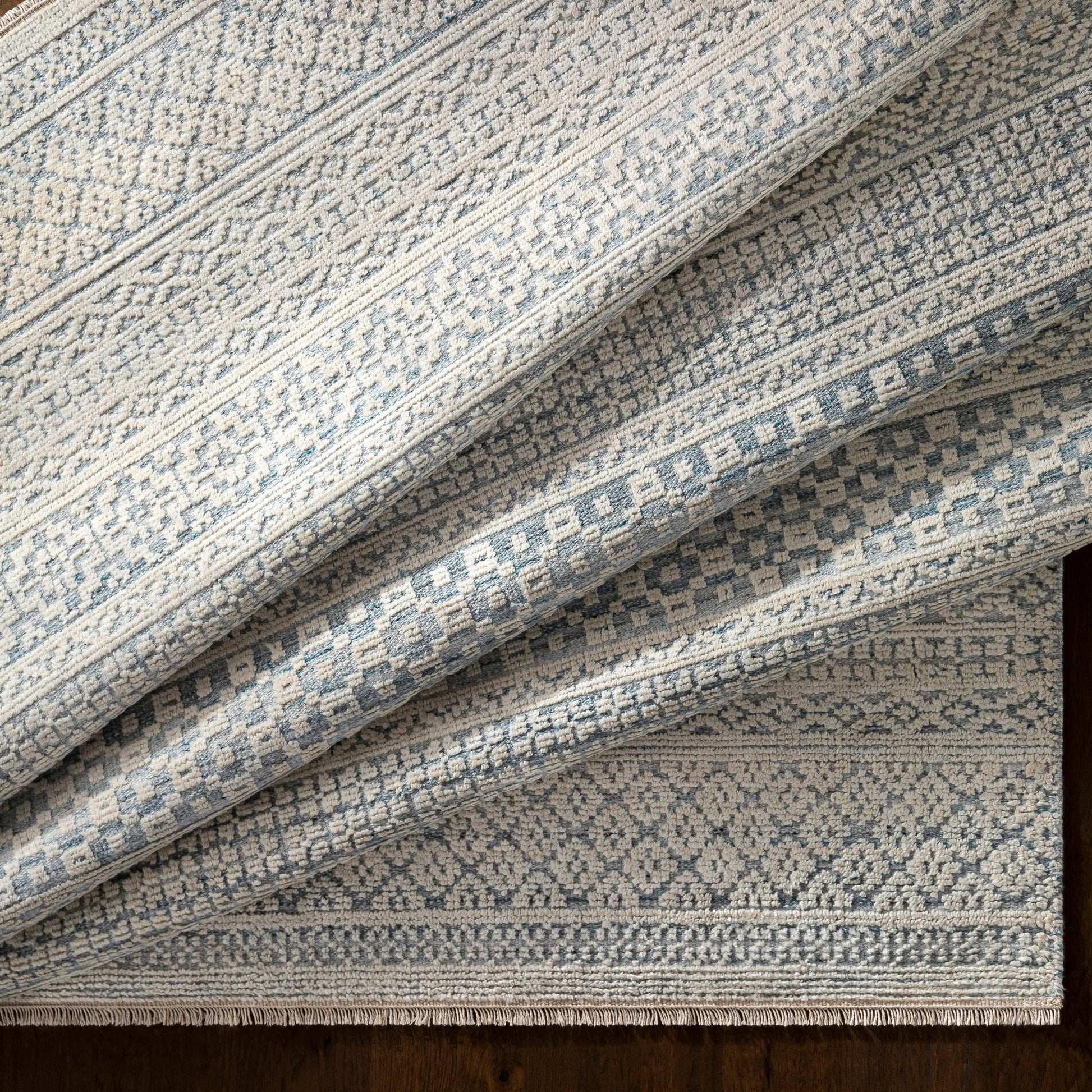 Nobility Rug - 25136 by Surya. Made from 60% wool, 20% polyester, 20% viscose in a unique style.