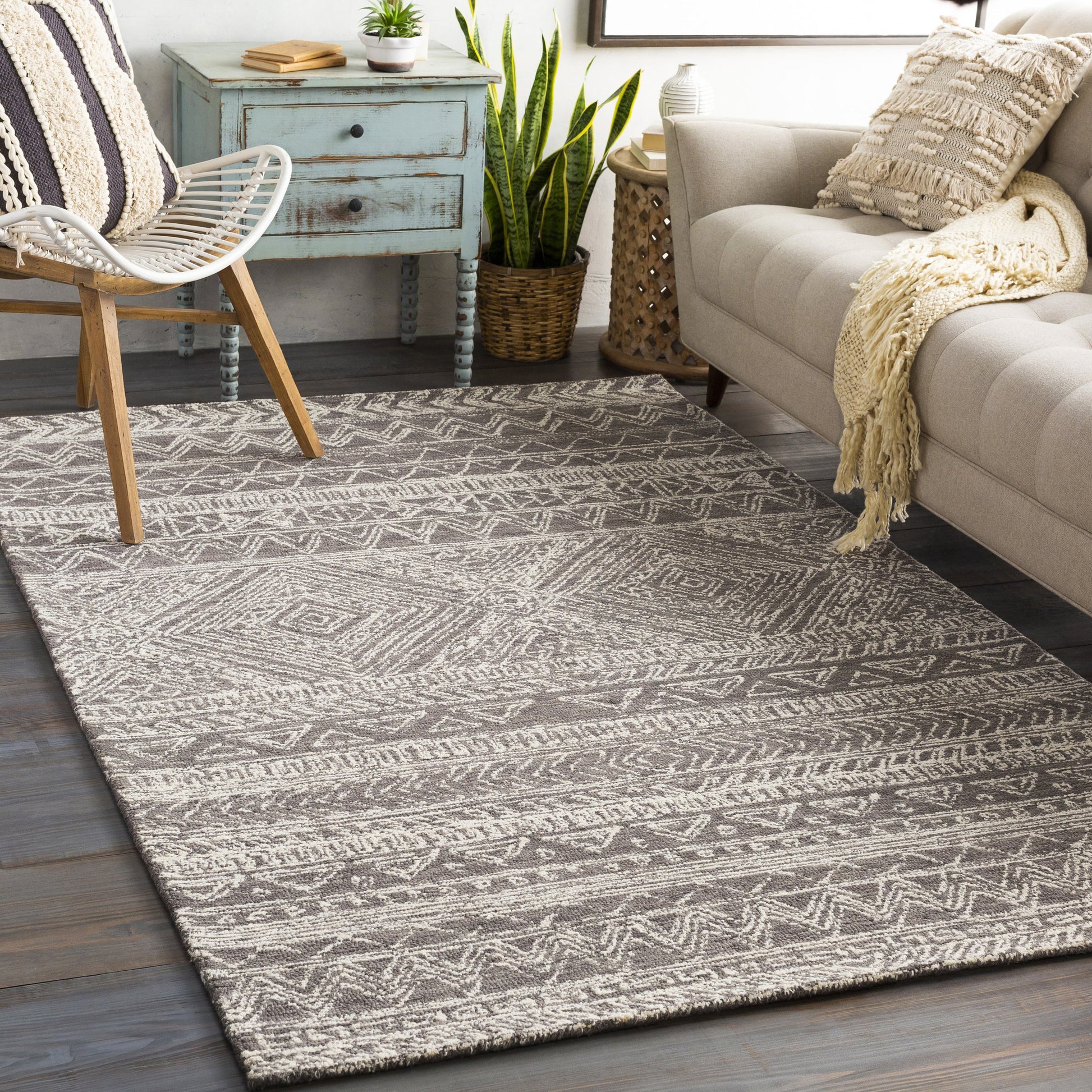 Newcastle Rug - 23670 by Livabliss. Made from 100% wool in a unique style.
