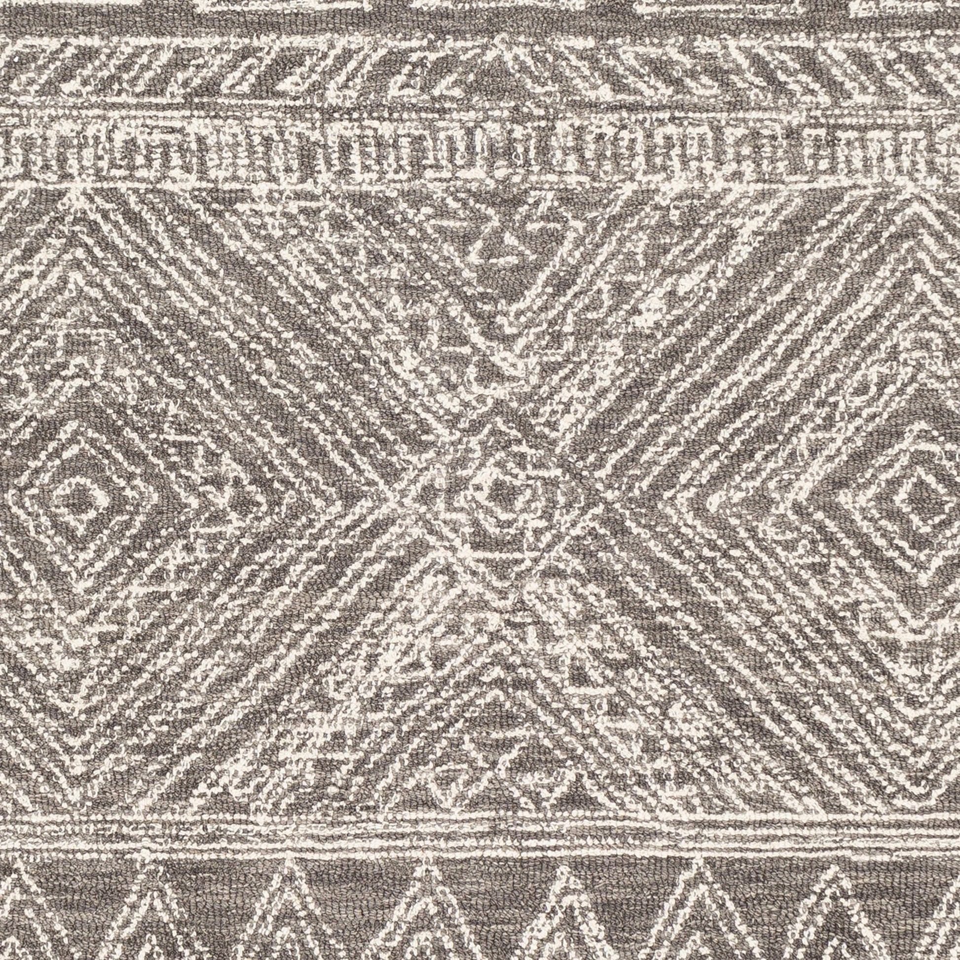 Newcastle Rug - 23670 by Livabliss. Made from 100% wool in a unique style.