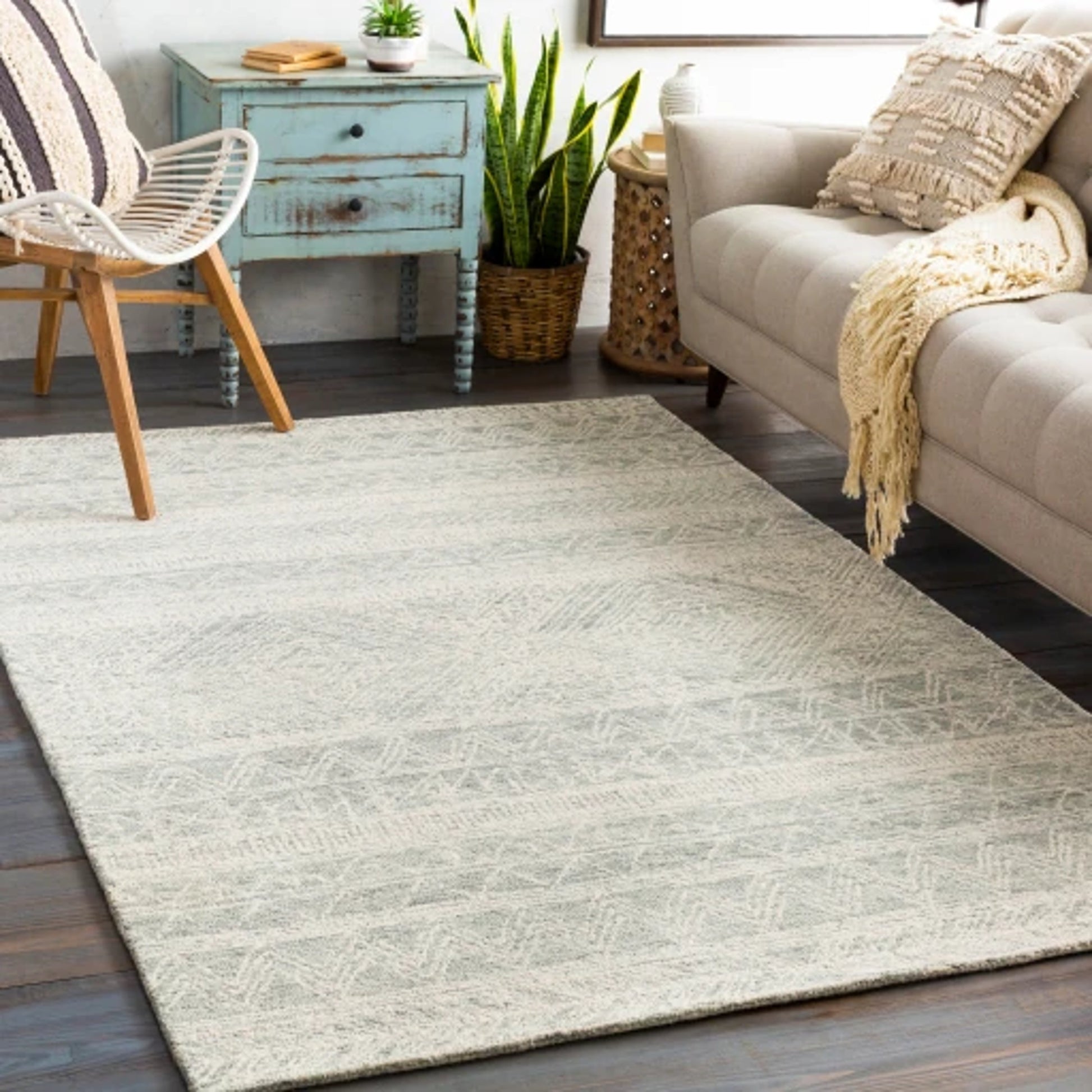 Newcastle Rug - 23670 by Livabliss. Made from 100% wool in a unique style.