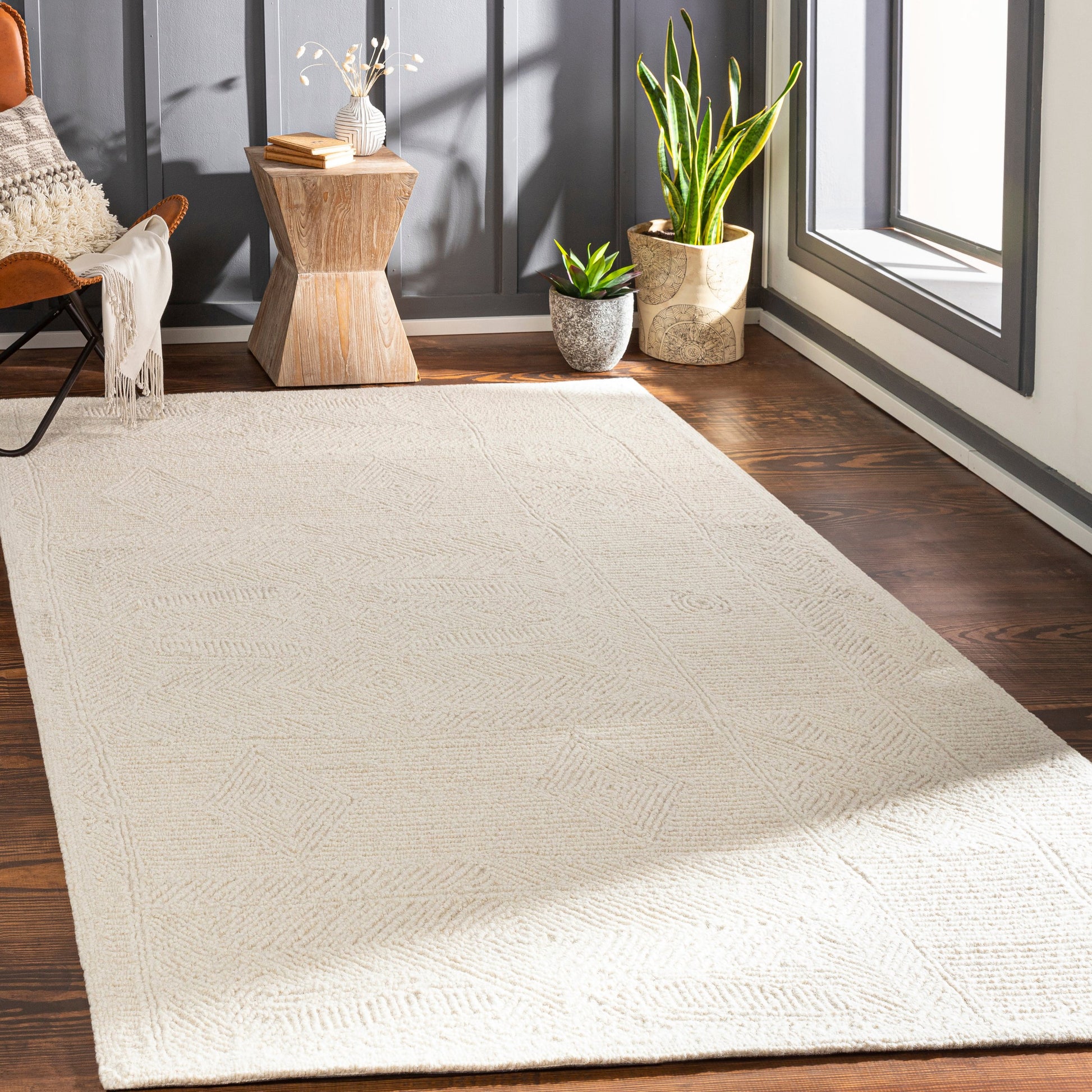 Newcastle Rug - 29984 by Livabliss in cream. Made from 100% wool in a unique style.