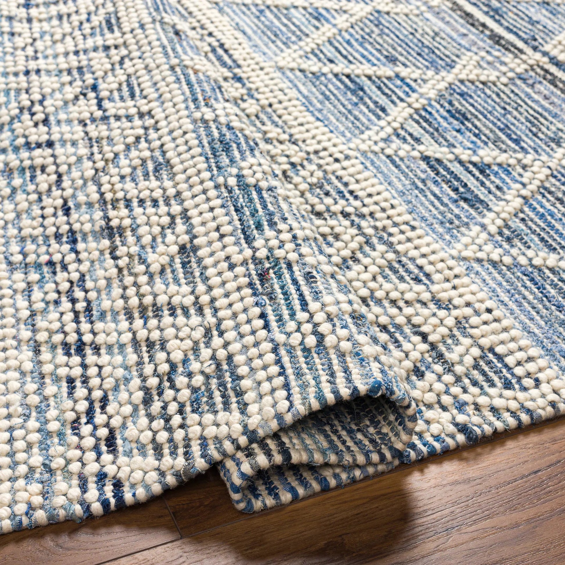Nadine Rug by Livabliss in ivory, navy, dark blue. Made from main: 70% cotton, main: 30% wool in a cottage & farmhouse style.