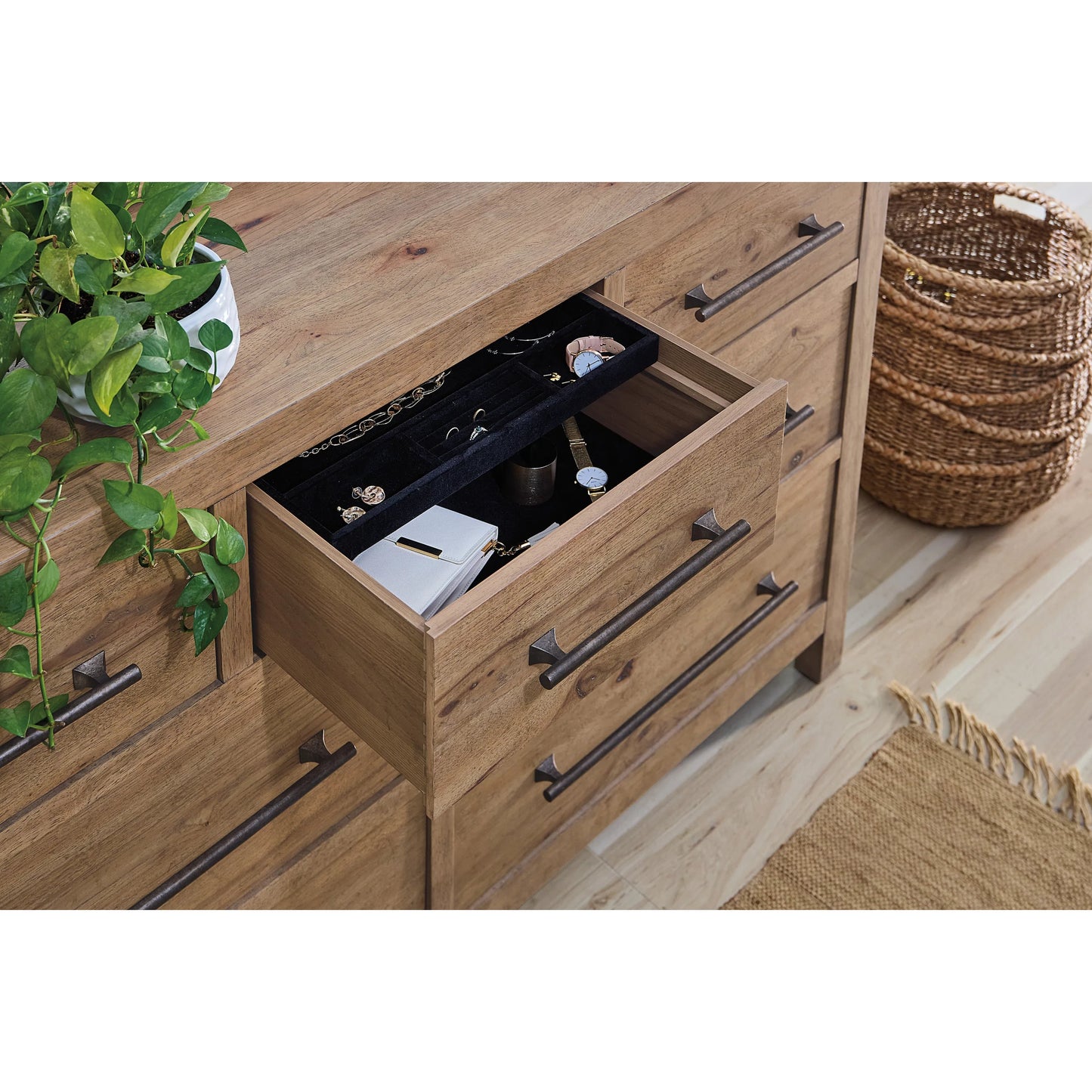 003 SI-2250729 | Lifestyle | Vineyard Row Seven-Drawer Dresser by Hooker Furniture in light wood and sonoma. Made from unique in a transitional style.