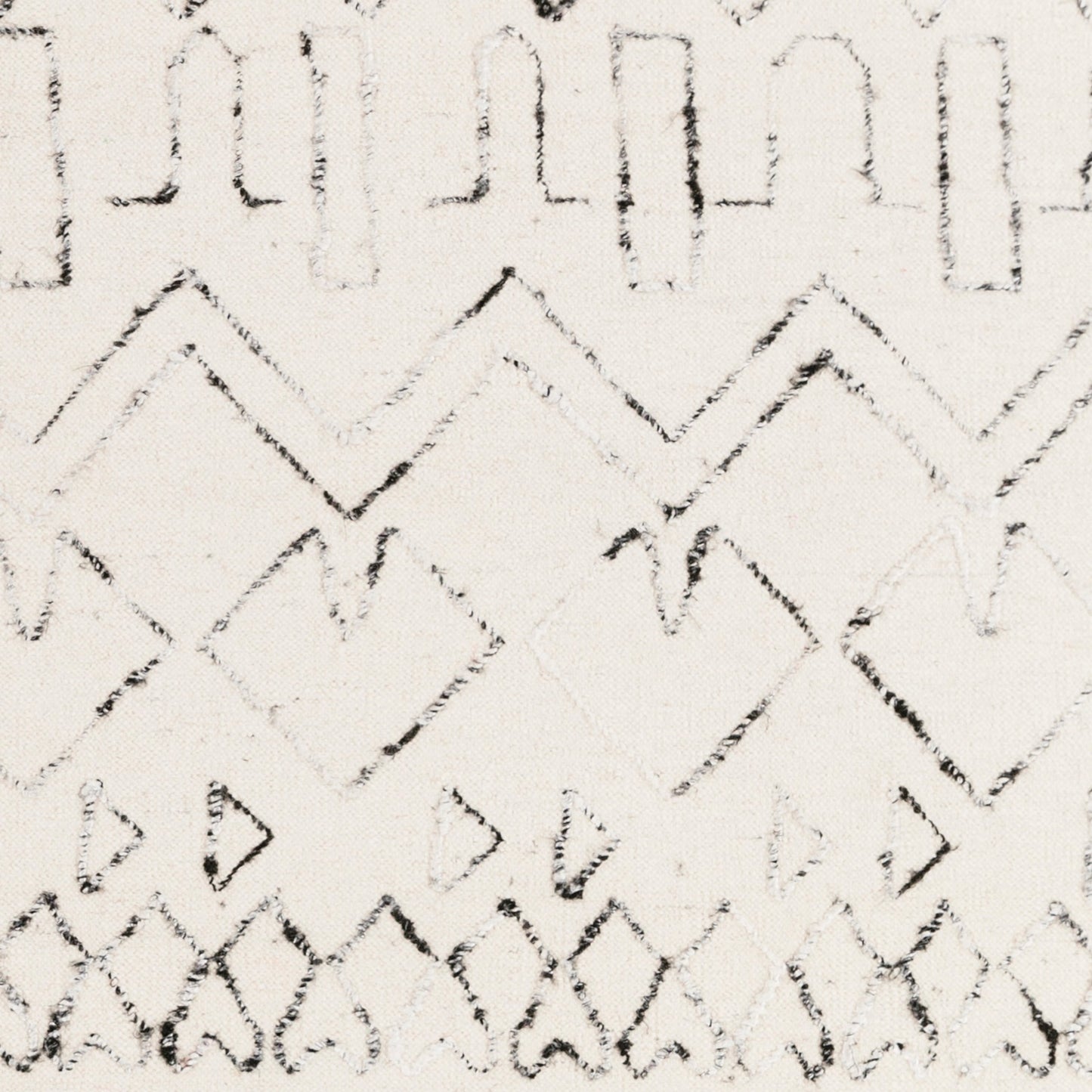 003 82419-32043,82419-32045 | Closeup | Nettie Rug - 16386 by Surya in cream, black. Made from 70% wool, 30% cotton in a unique style.