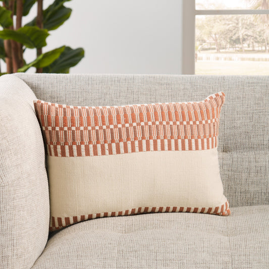 Nagaland Pillow Letsami by Jaipur Living in terracotta, ivory. Made from 100% cotton in a eclectic & global style.