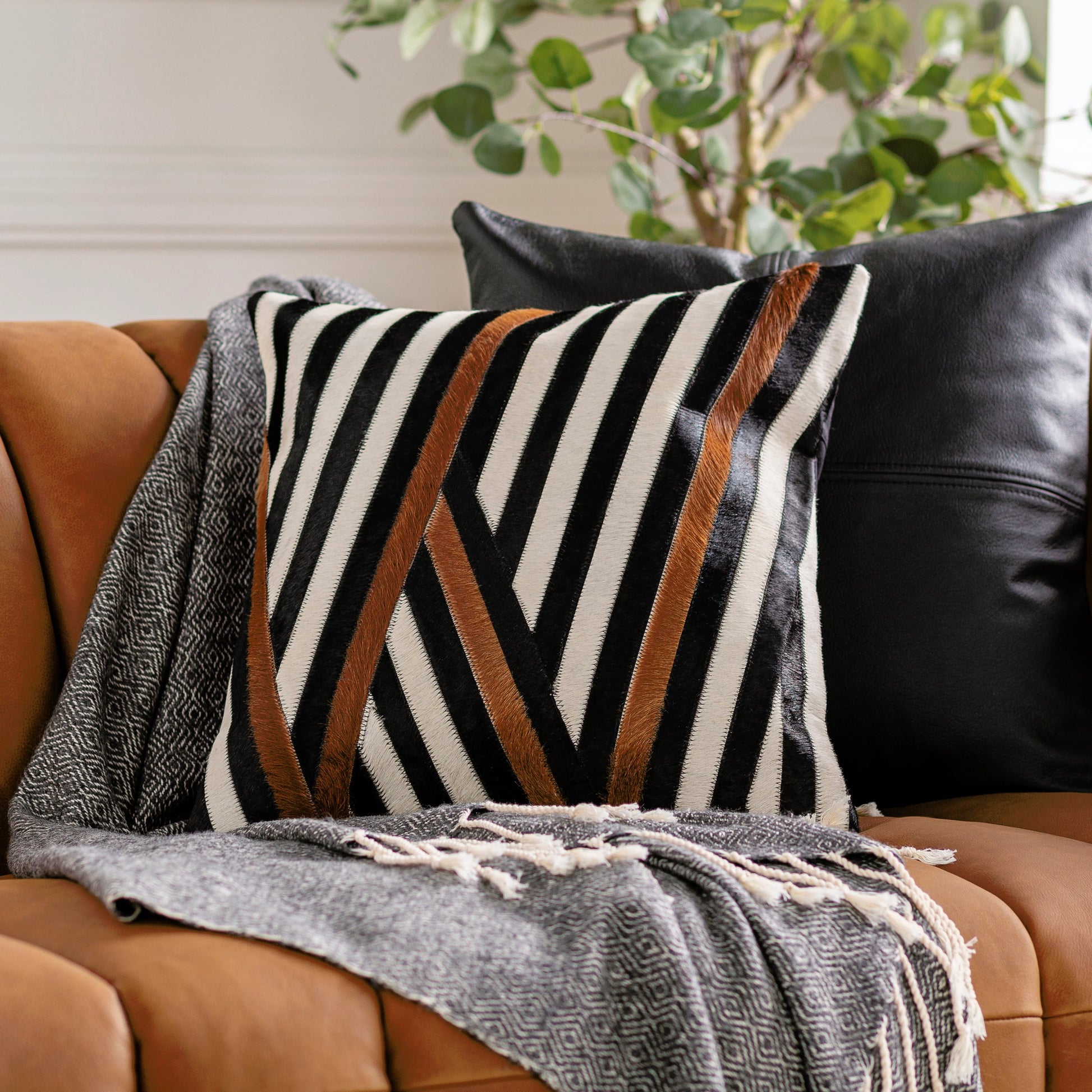 Nashville Pillow - 9805 by Surya in light silver, jet black, steel grey, brick. Made from front: 100% leather, back: 100% cotton in a modern style.