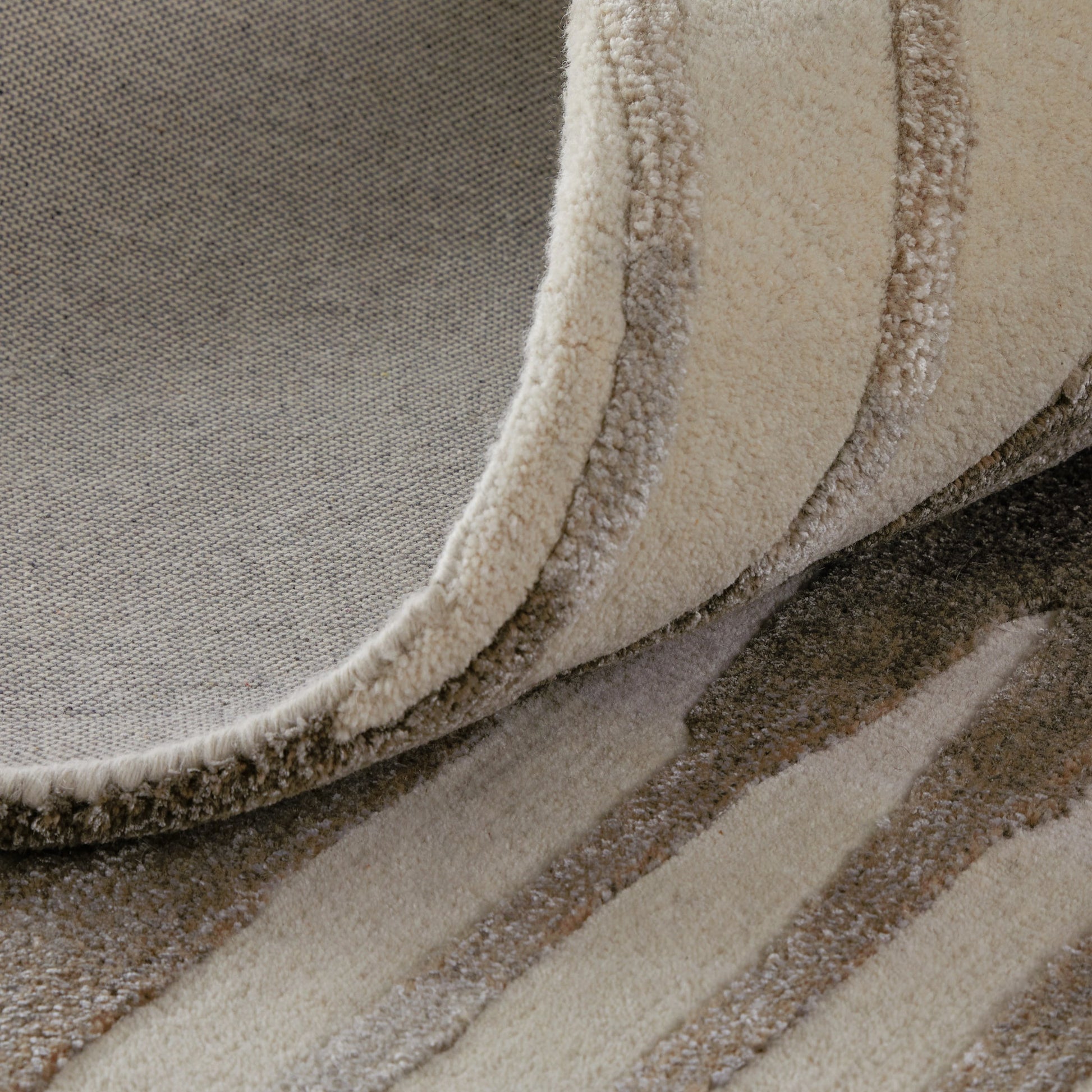 Anya Transitional Rug - 8882F by Feizy. Made from wool, viscose in a unique style.