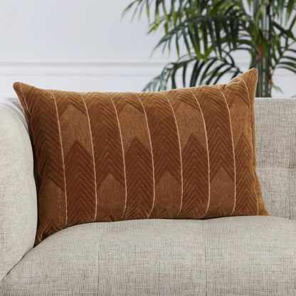 Nouveau NOU23 Pillow by Jaipur Living. Made from 100% cotton in a eclectic & global style.