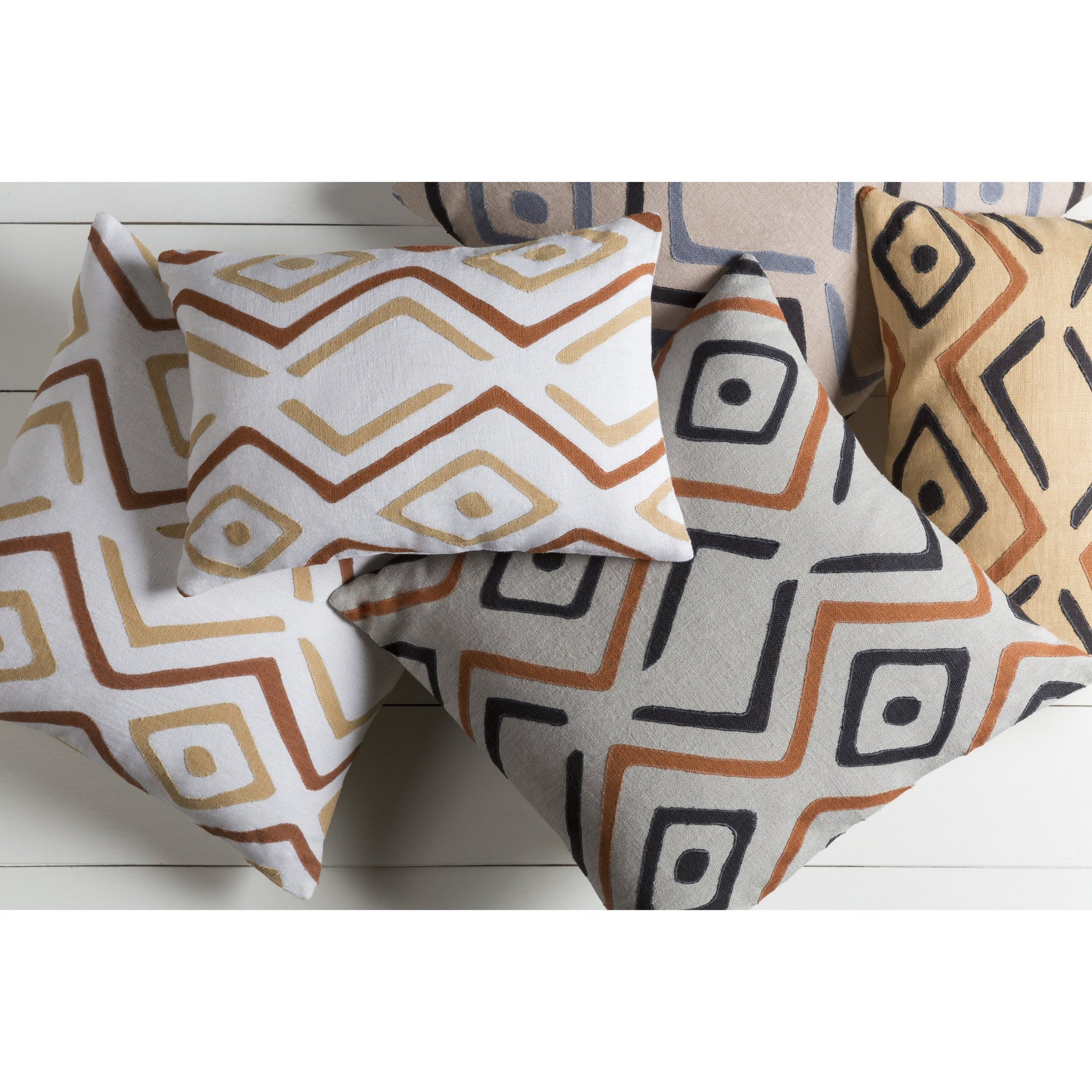 Nairobi Pillow - 14519 by Surya. Made from 100% linen in a modern style.