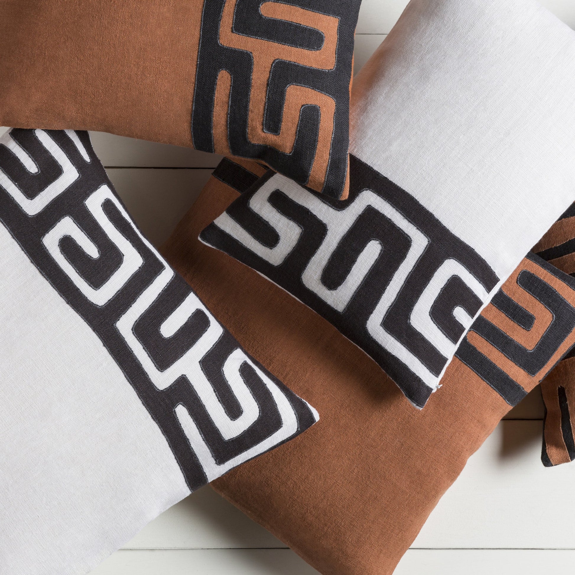 Nairobi Pillow - 10237 by Surya. Made from 100% linen in a modern style.