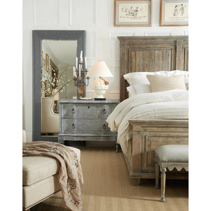 Laurier Bed by Hooker Furniture in soft brown. Made from white oak veneers in a cottage & farmhouse style.
