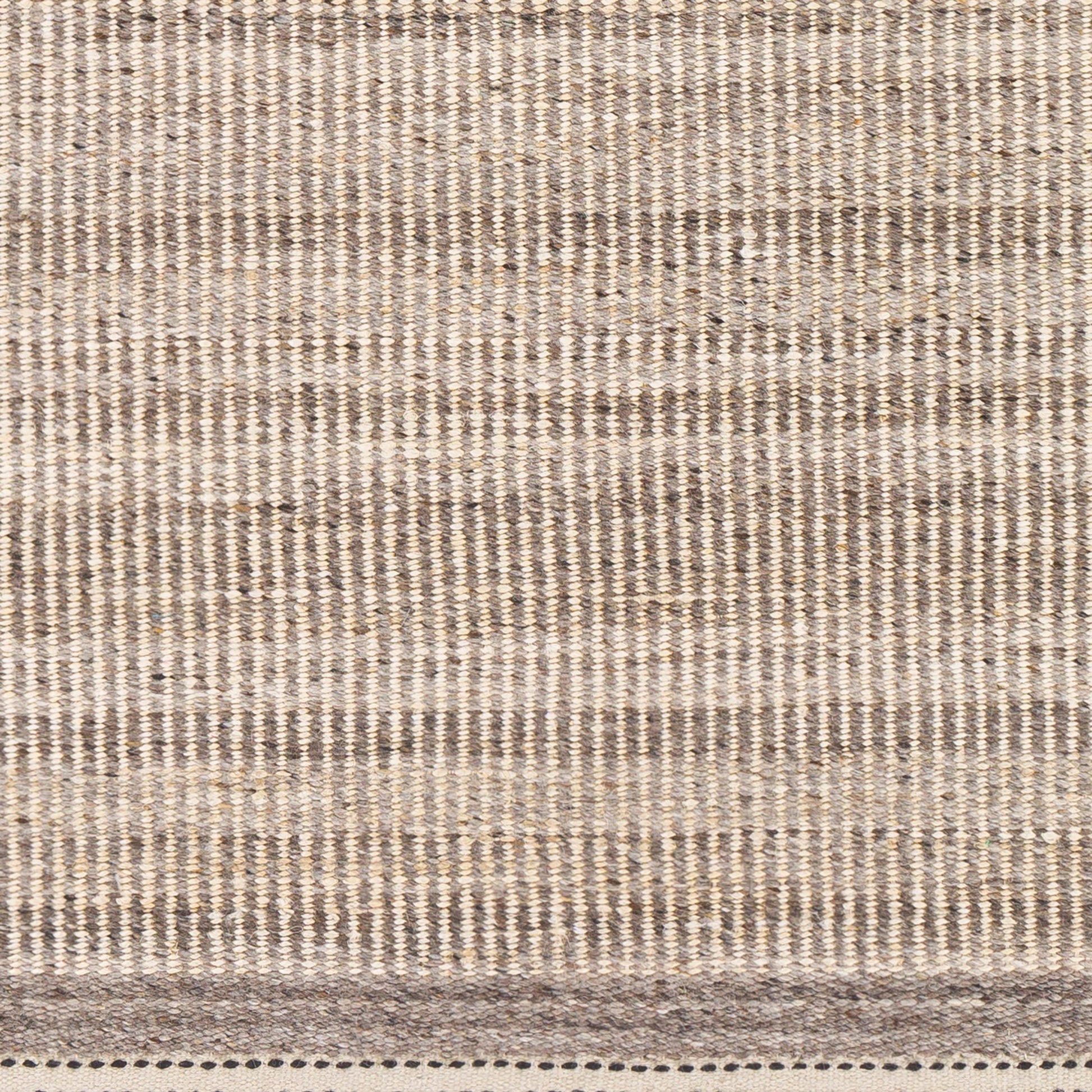 Nottingham Rug - 29247 by Livabliss. Made from 50% jute, 50% wool in a unique style.