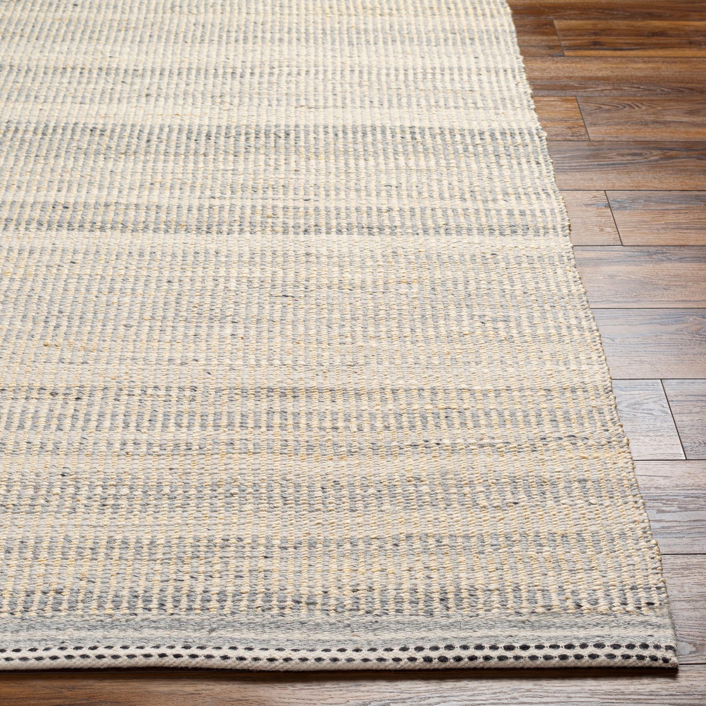 007 SI-1887652,SI-1887653,SI-1887654,SI-1887655,SI-1887656,SI-1887657 | Closeup | Nottingham NTM-2300 Rug by Livabliss in charcoal, light gray, light beige, cream. Made from 50% jute, 50% wool in a unique style.