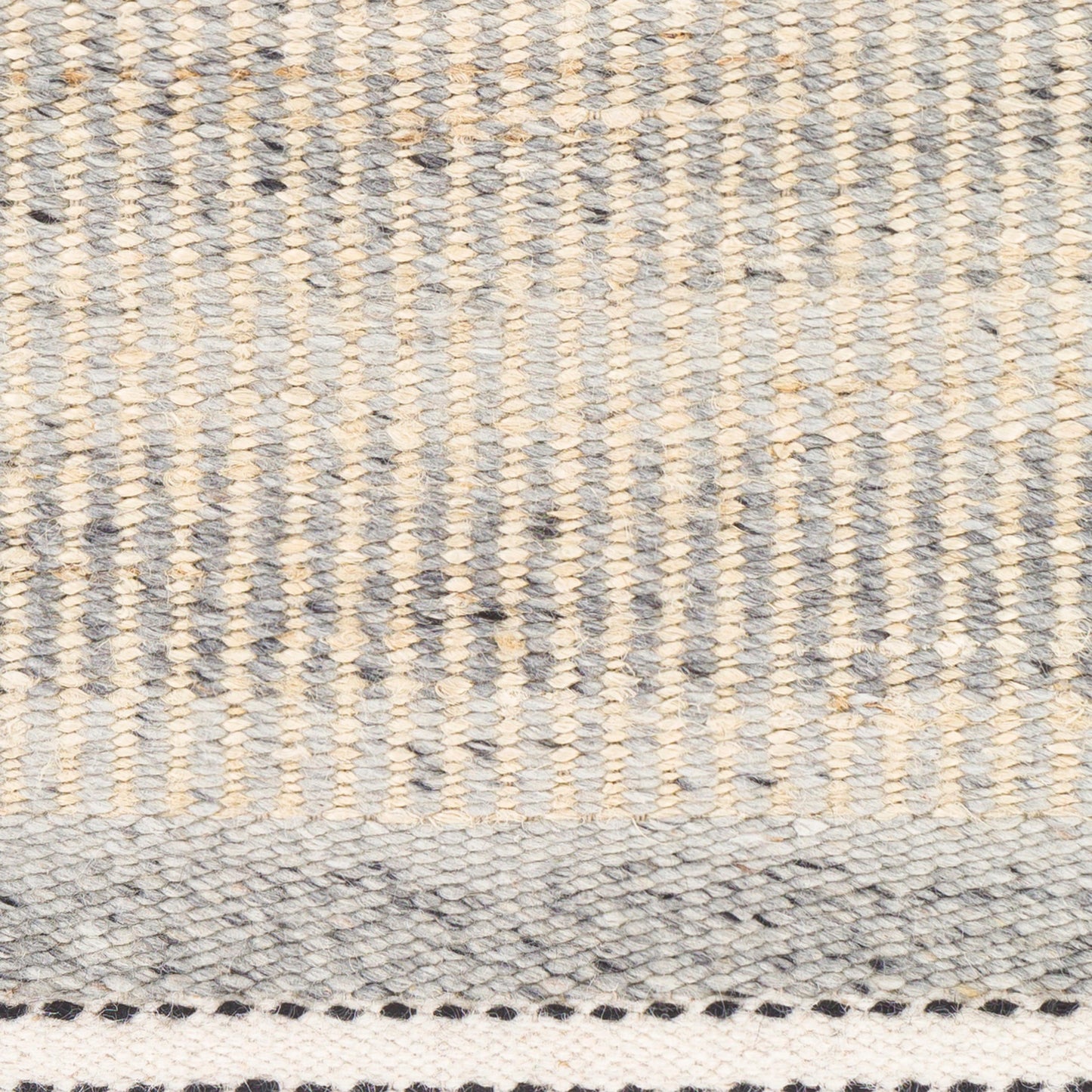 009 SI-1887652,SI-1887653,SI-1887654,SI-1887655,SI-1887656,SI-1887657 | Closeup | Nottingham NTM-2300 Rug by Livabliss in charcoal, light gray, light beige, cream. Made from 50% jute, 50% wool in a unique style.