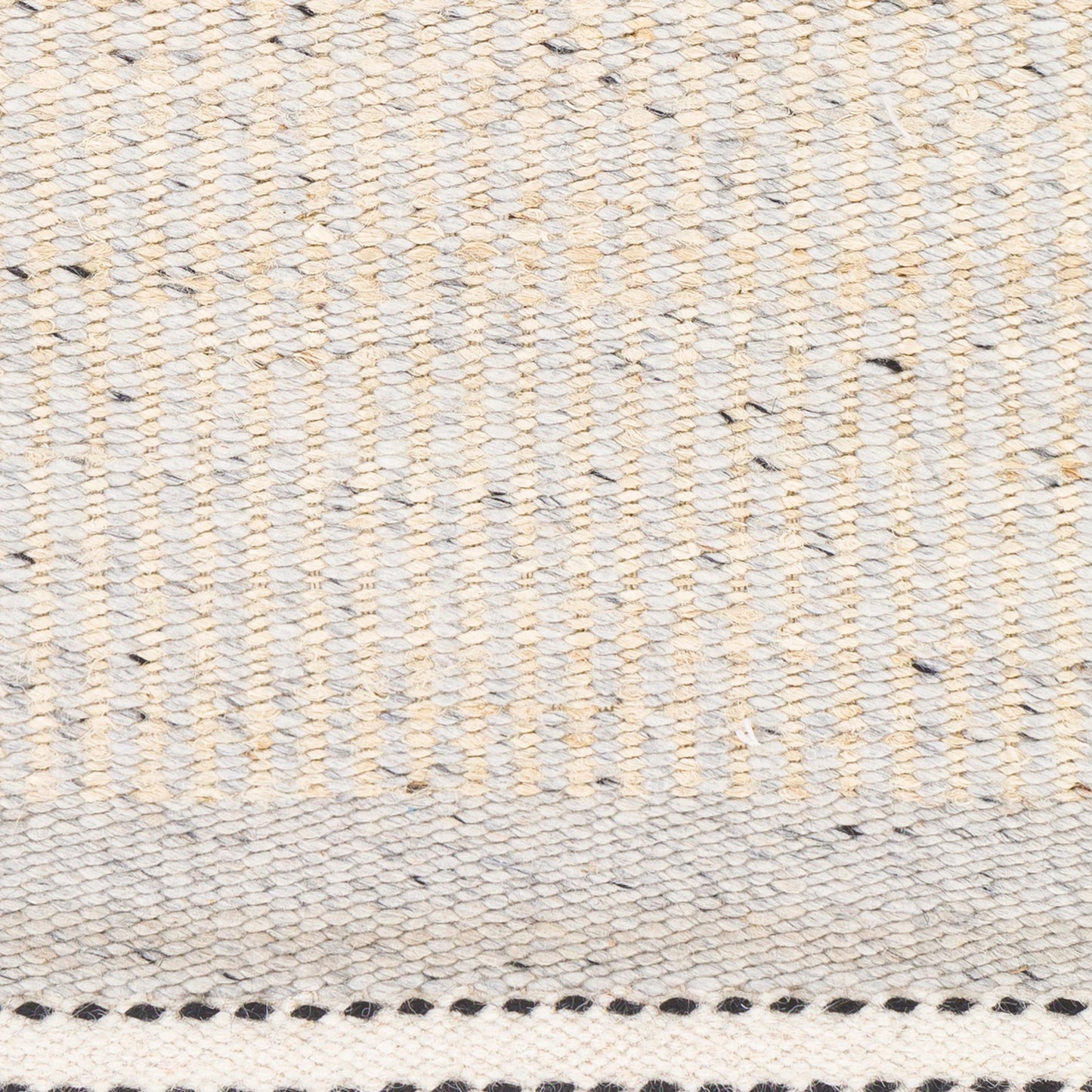 023 SI-1887659,SI-1887660,SI-1887661,SI-1887662,SI-1887663 | Closeup | Nottingham Rug - 29247 by Livabliss. Made from 50% jute, 50% wool in a unique style.