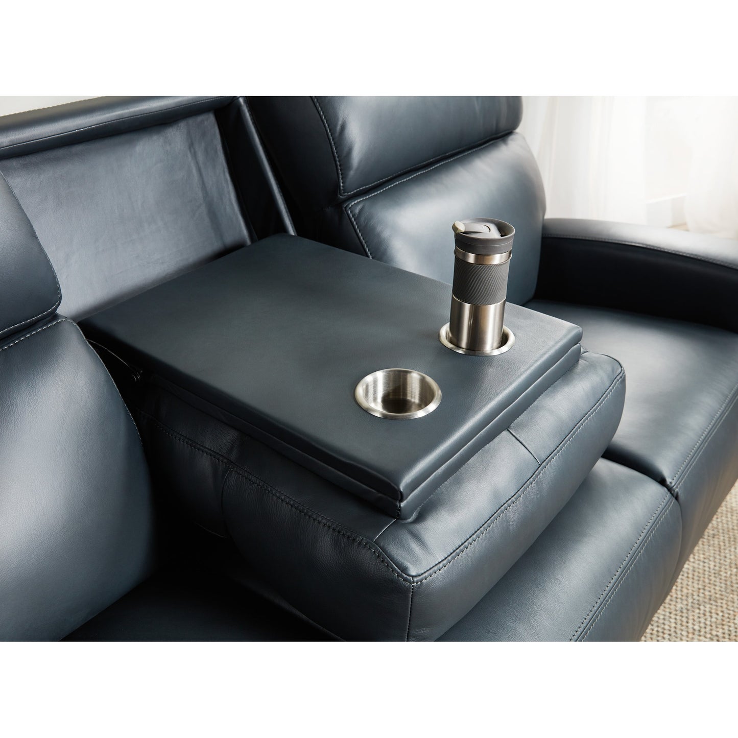 006 SI-1873201 | Additional Silo | Ruthe Zerog Power Sofa by Hooker Furniture in salvo denim. Made from leather in a traditional style.