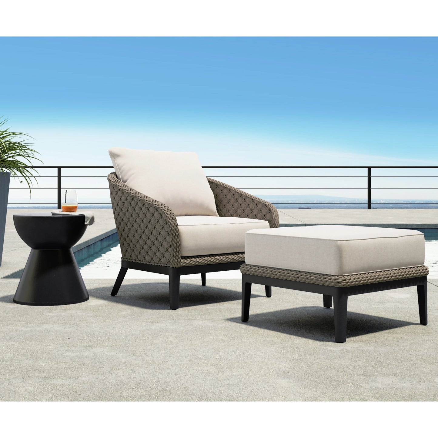 008 SI-2167081 | Lifestyle | Marbella Outdoor Club Chair by Sunset West in graphite. Made from olefin rope in a modern style.