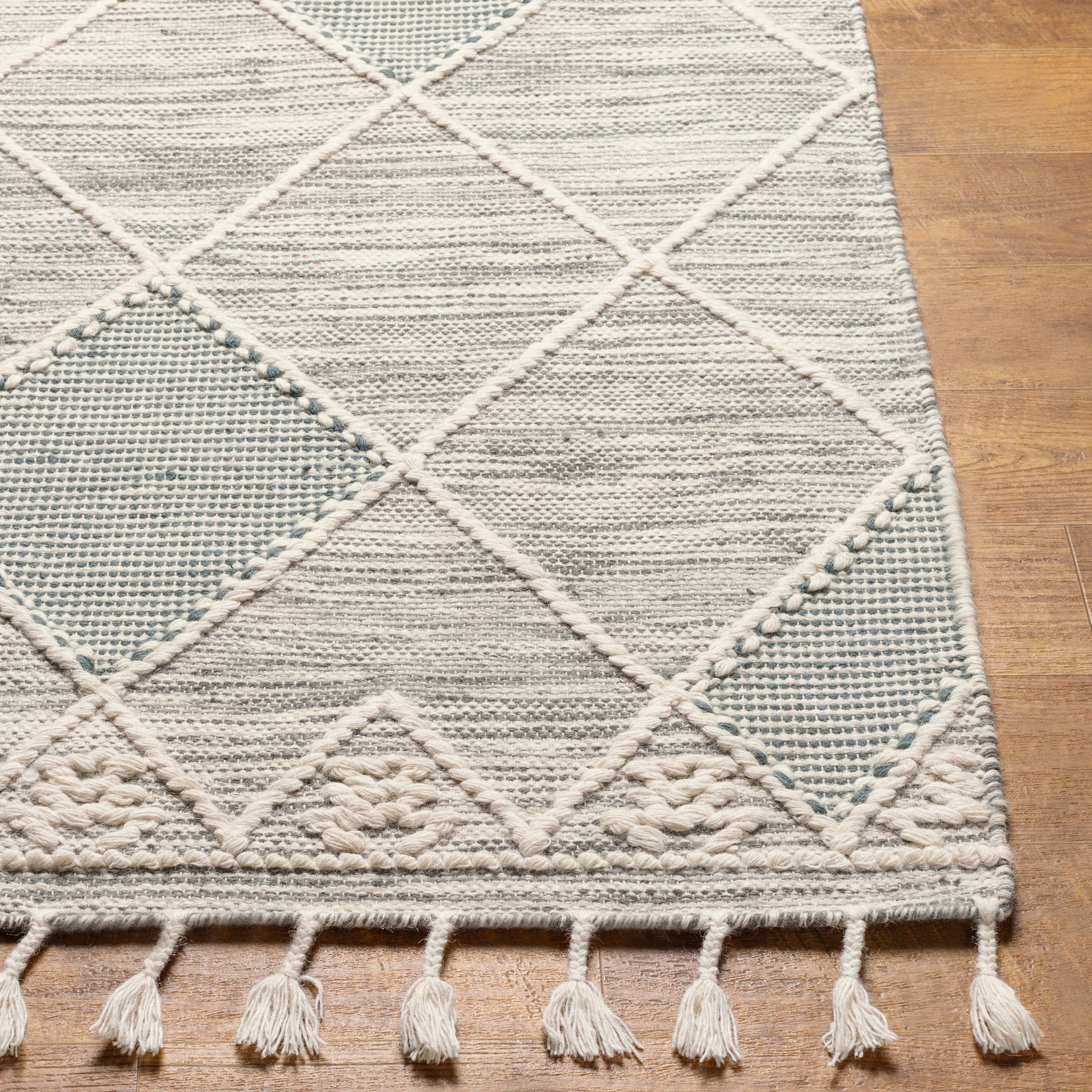Norwood Rug - 30393 by Livabliss. Made from 100% wool in a unique style.