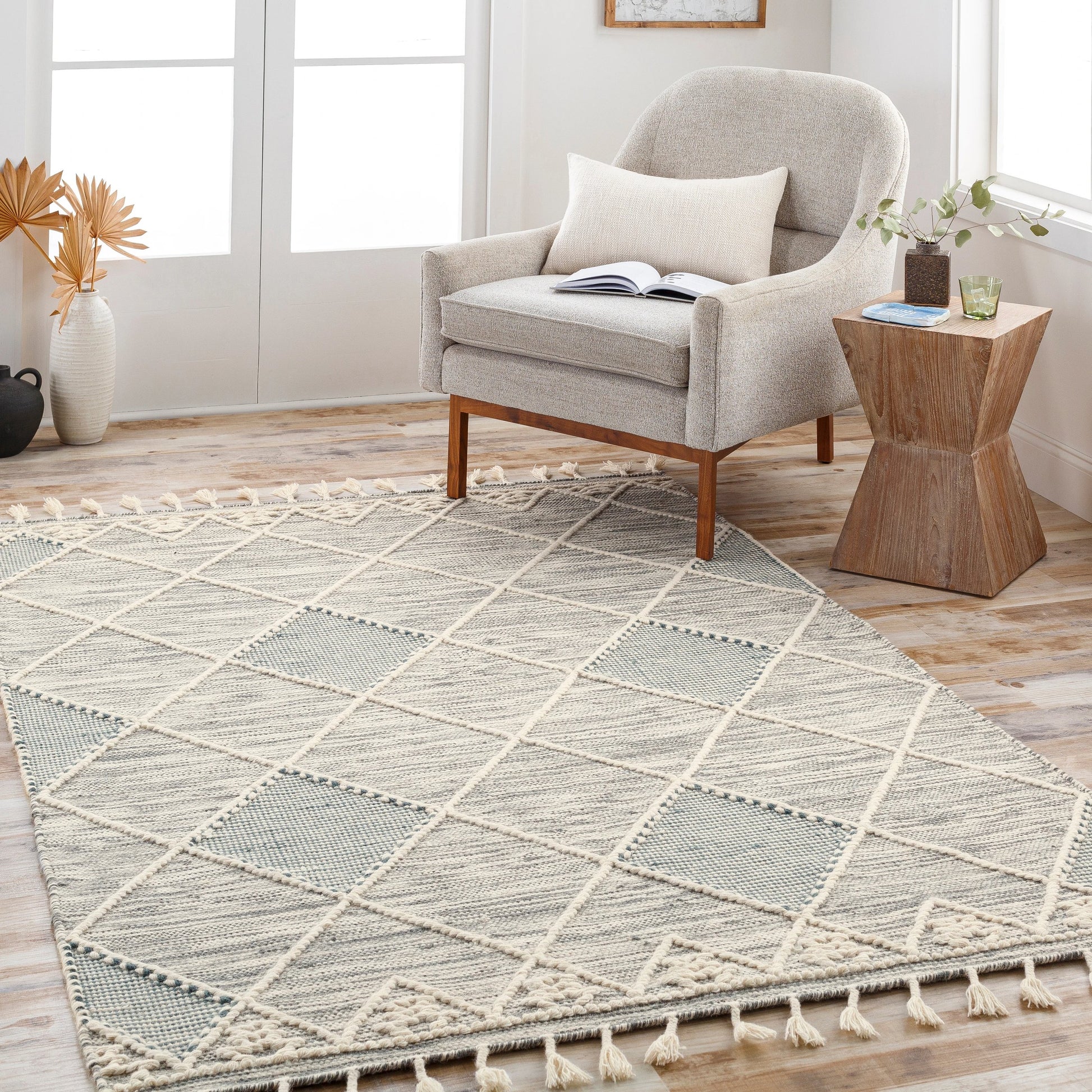 Norwood Rug - 30393 by Livabliss. Made from 100% wool in a unique style.
