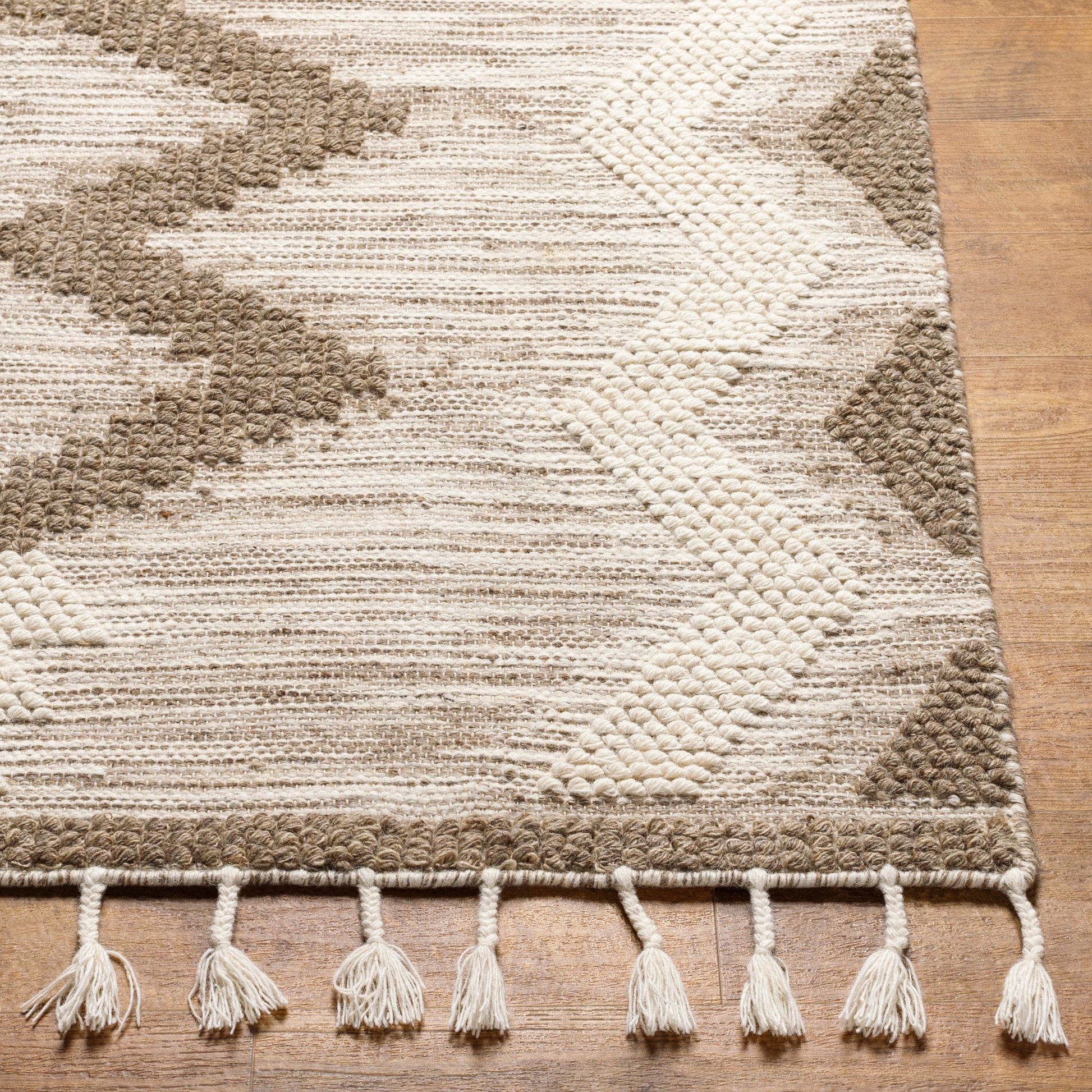 Norwood Rug - 30394 by Livabliss in olive, cream. Made from 100% wool in a unique style.